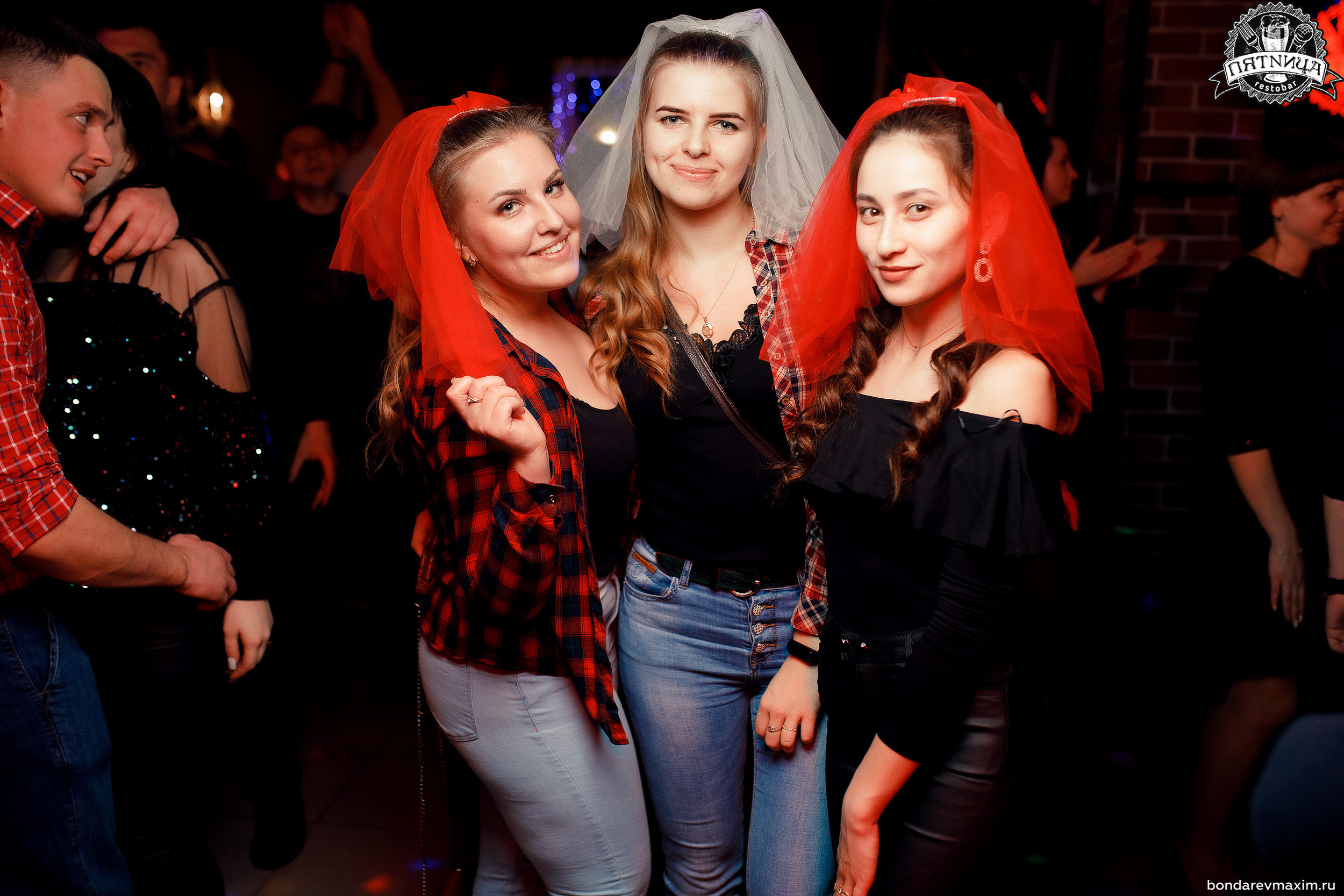 РЕСТОБАР ПЯТНИЦА 01 02 2020. Максим Бондарев, коммерческий фотограф для бизнеса | Курск