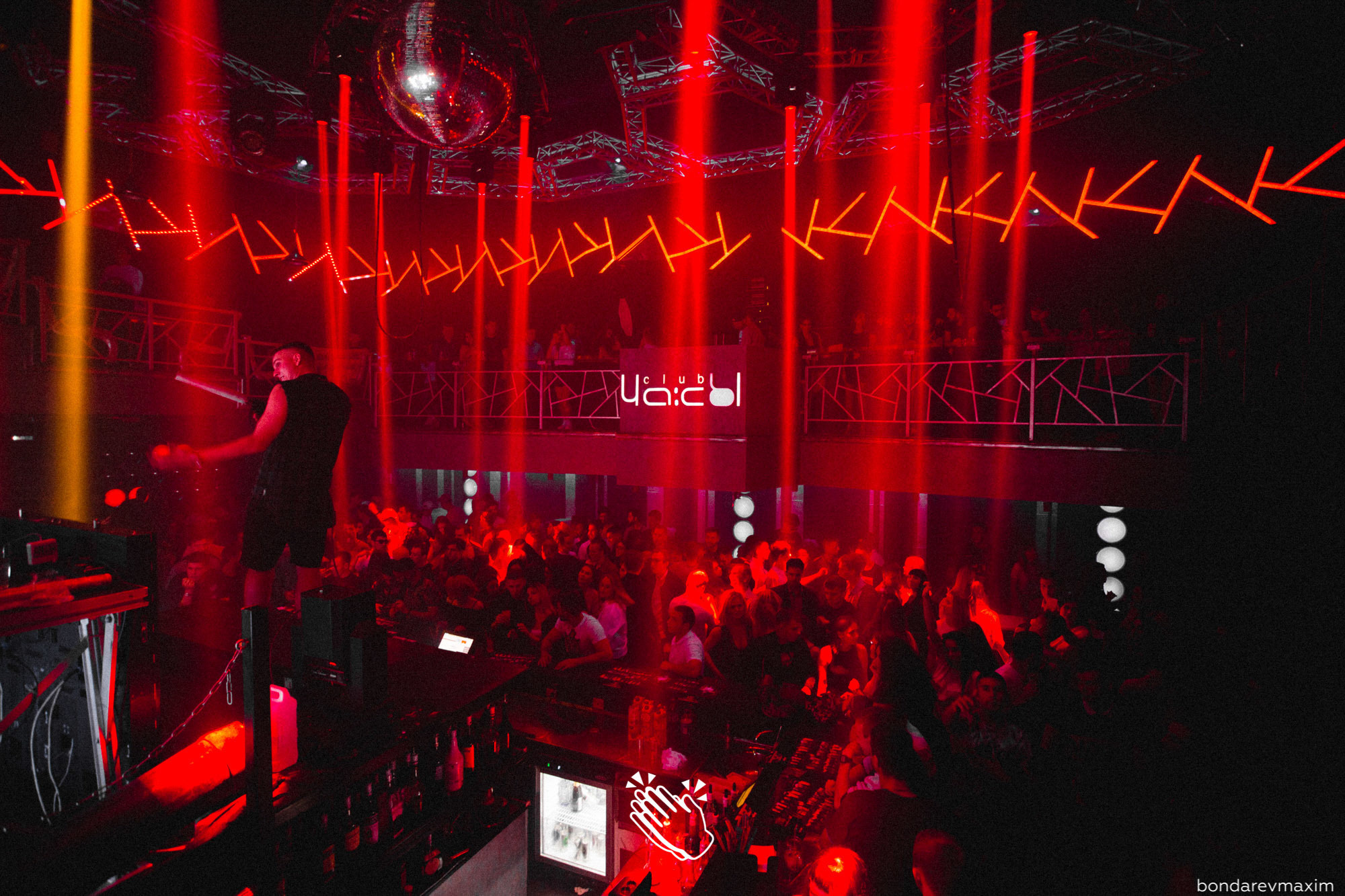 MAKE IT CLAP_ OLD TOWN ROAD. Максим Бондарев, коммерческий фотограф для бизнеса | Курск