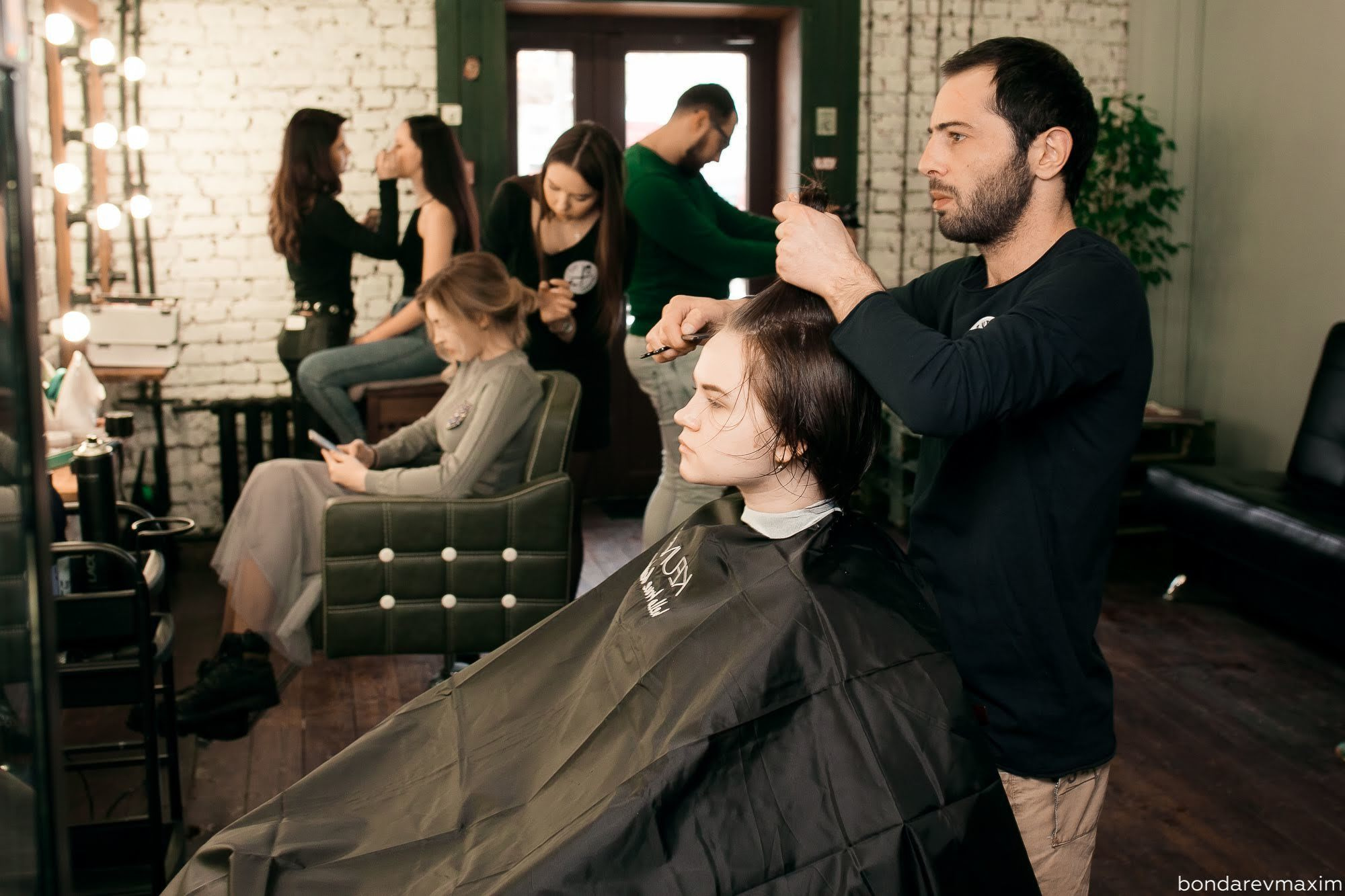 Тут стригут 27 02 2018. Максим Бондарев, коммерческий фотограф для бизнеса | Курск
