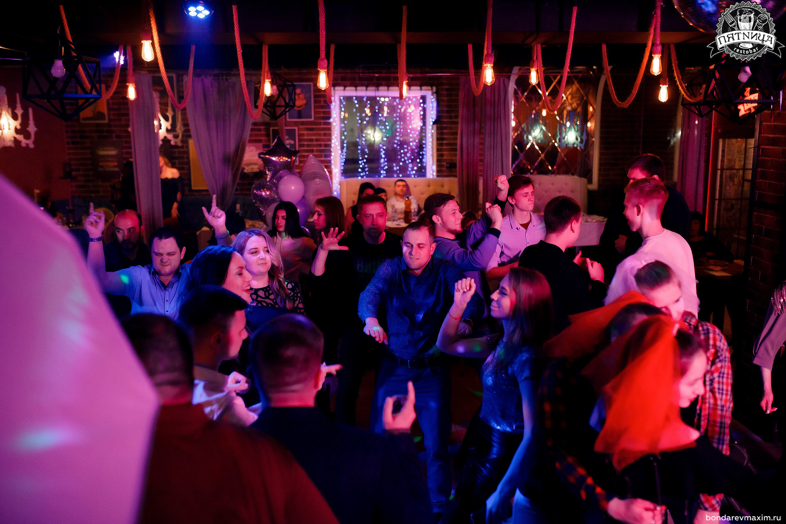 РЕСТОБАР ПЯТНИЦА 01 02 2020. Максим Бондарев, коммерческий фотограф для бизнеса | Курск