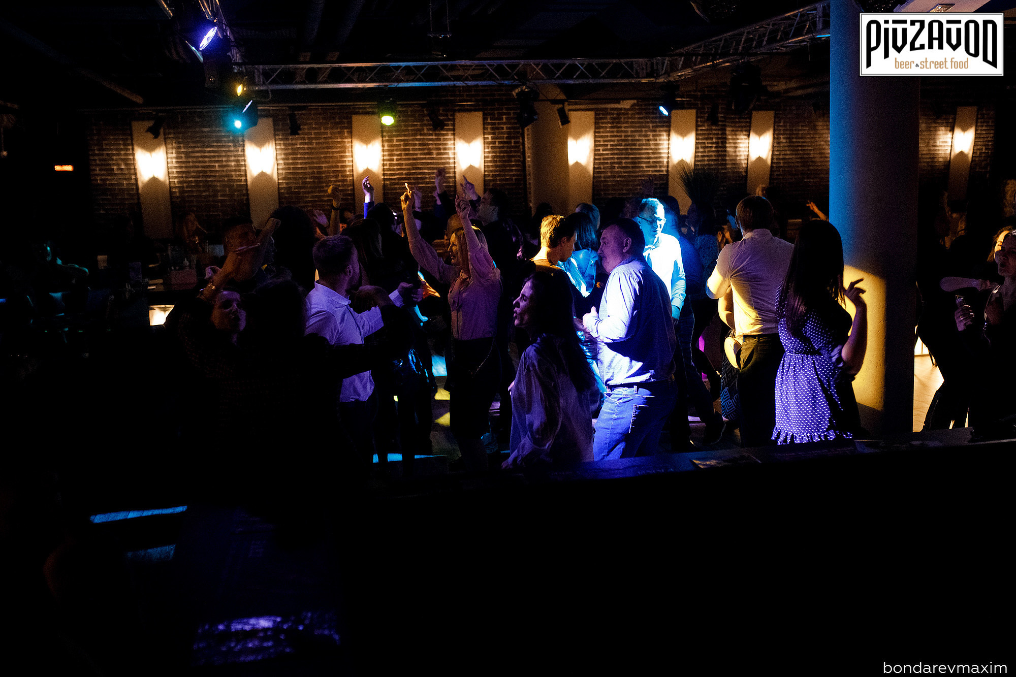 «PIVZAVOD» Пятница ___ 12 апреля. Максим Бондарев, коммерческий фотограф для бизнеса | Курск