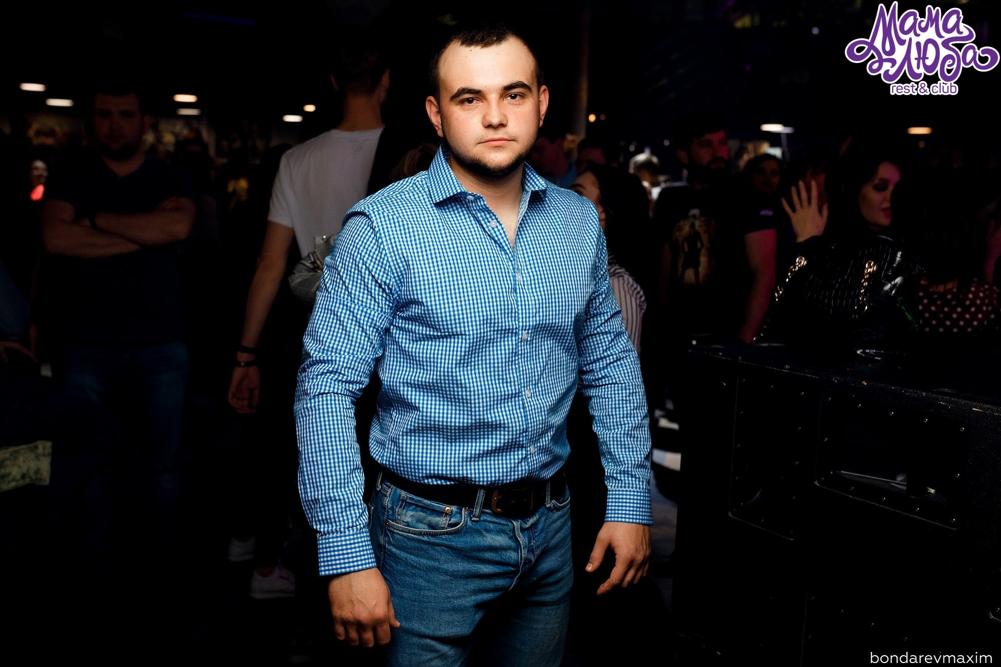 Мама Люба 13 Апреля___ «ТАНЦЫ В КЛУБЕ». Максим Бондарев, коммерческий фотограф для бизнеса | Курск