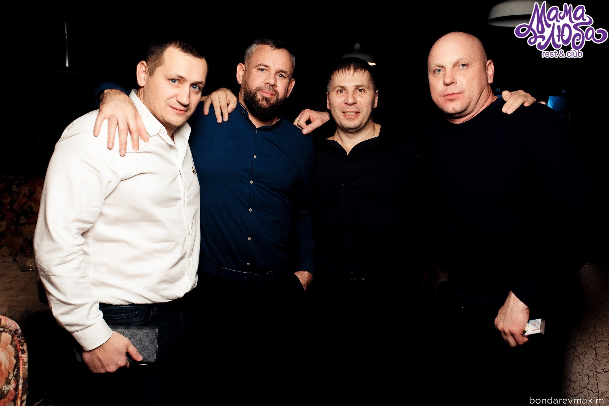 Мама Люба 02 февраля ___ «ВЕЧЕР ВСТРЕЧИ ВЫПУСКНИКОВ». Максим Бондарев, коммерческий фотограф для бизнеса | Курск