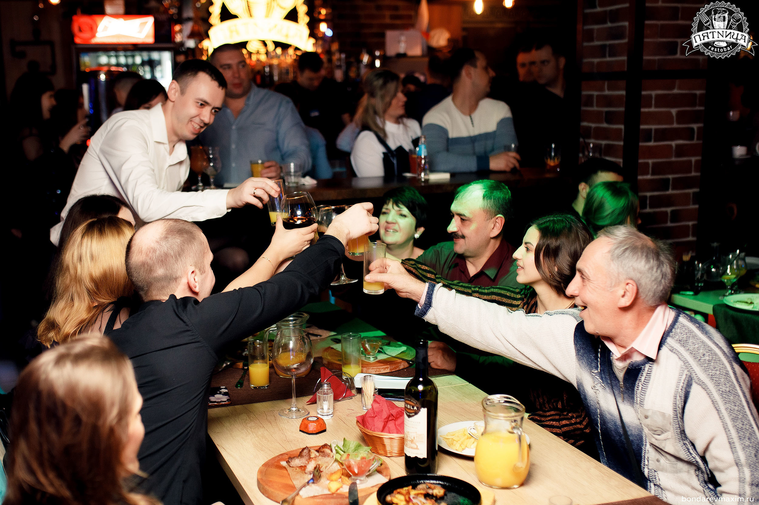 РЕСТОБАР ПЯТНИЦА 01 02 2020. Максим Бондарев, коммерческий фотограф для бизнеса | Курск