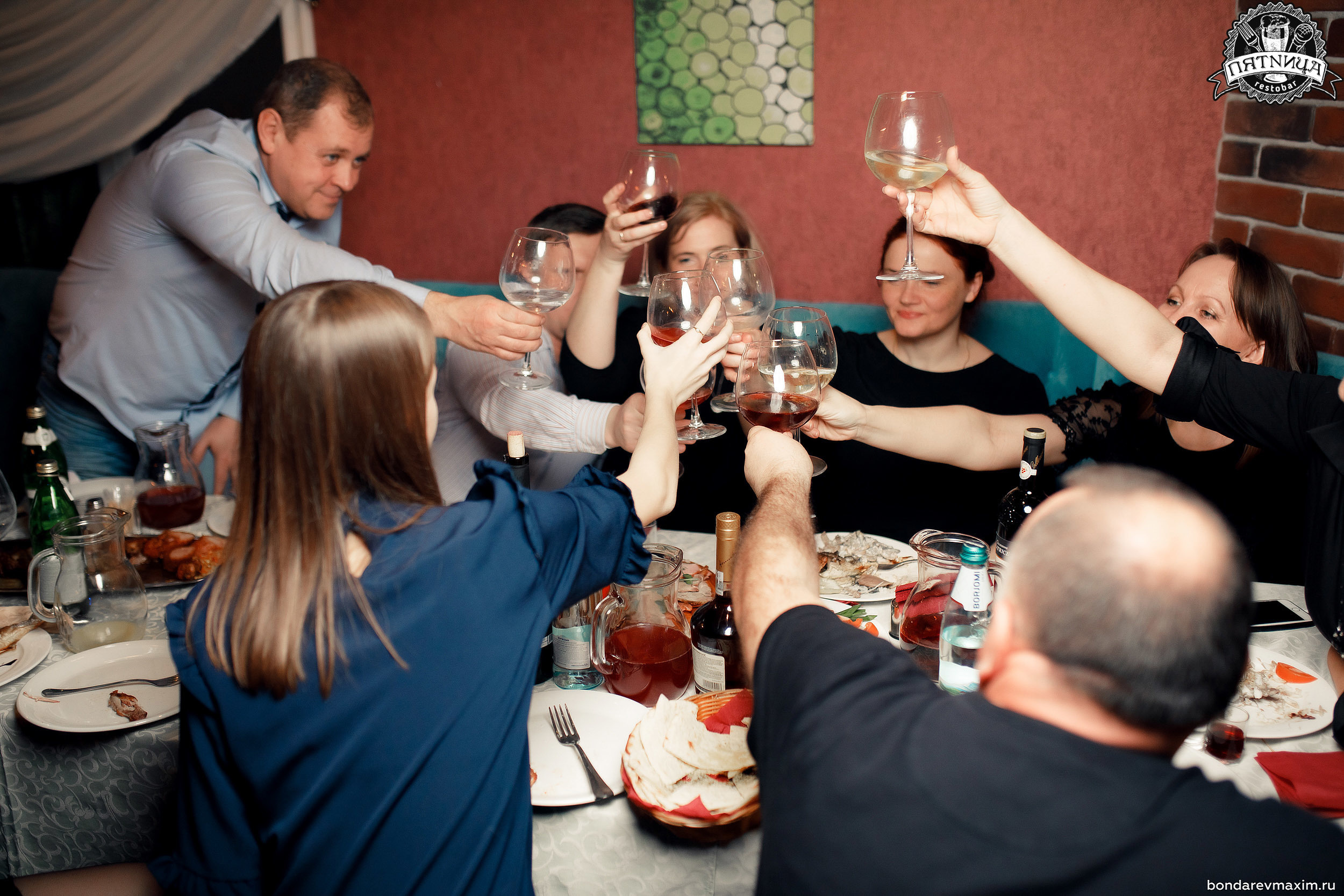РЕСТОБАР ПЯТНИЦА 01 02 2020. Максим Бондарев, коммерческий фотограф для бизнеса | Курск