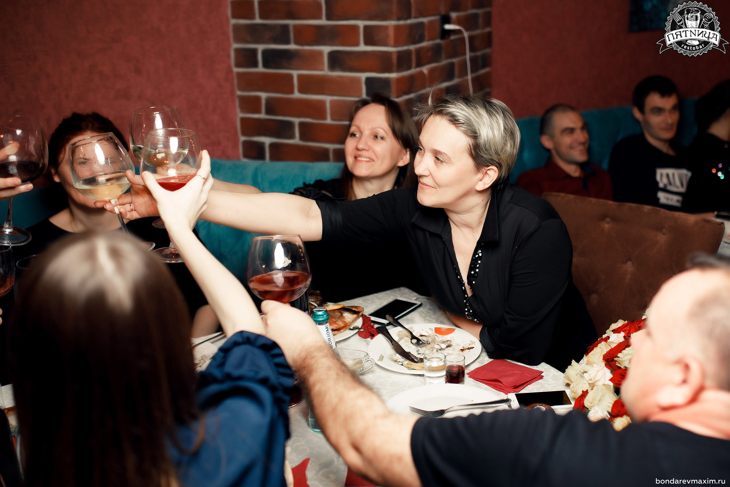 РЕСТОБАР ПЯТНИЦА 01 02 2020. Максим Бондарев, коммерческий фотограф для бизнеса | Курск