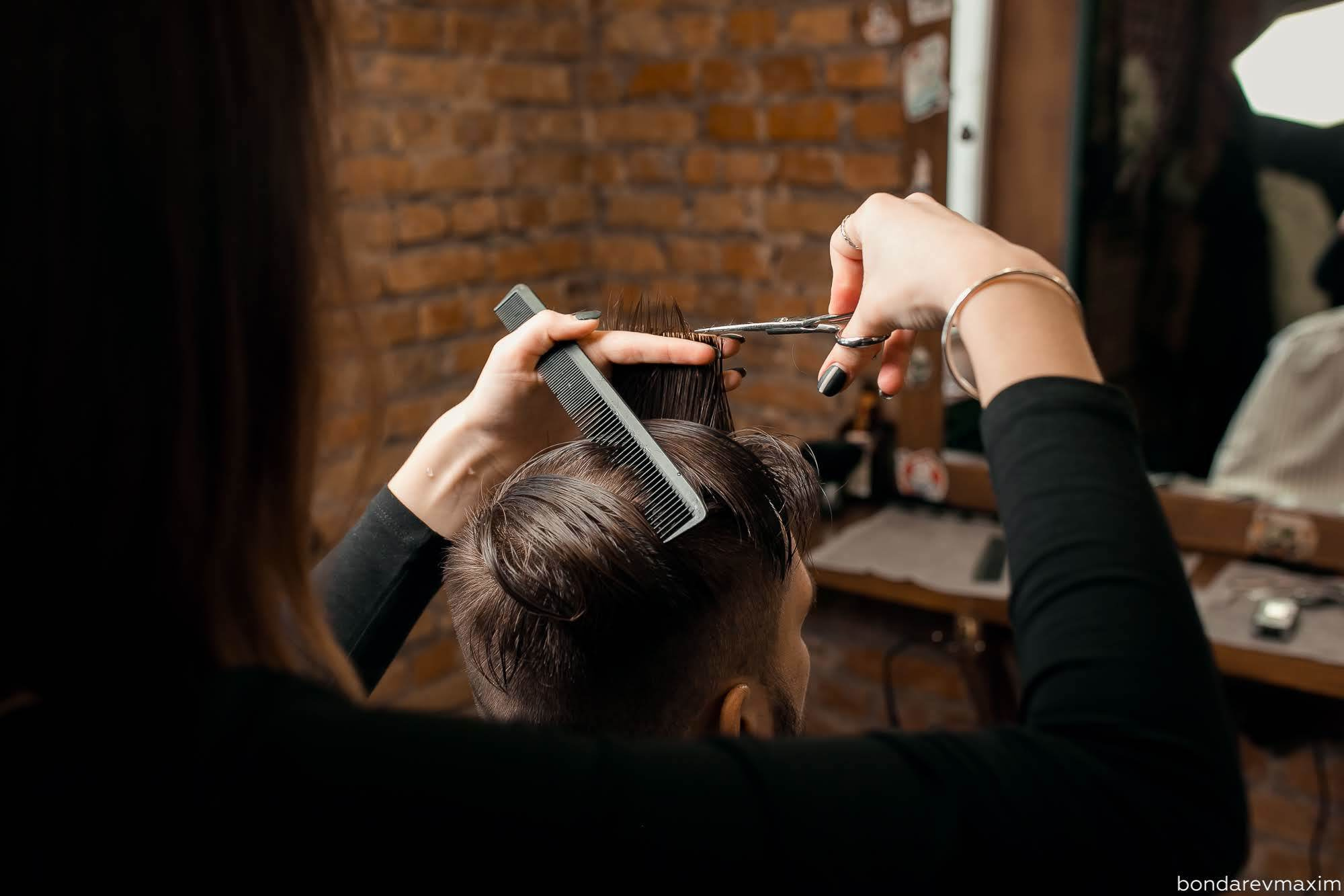 Тут стригут 27 02 2018. Максим Бондарев, коммерческий фотограф для бизнеса | Курск