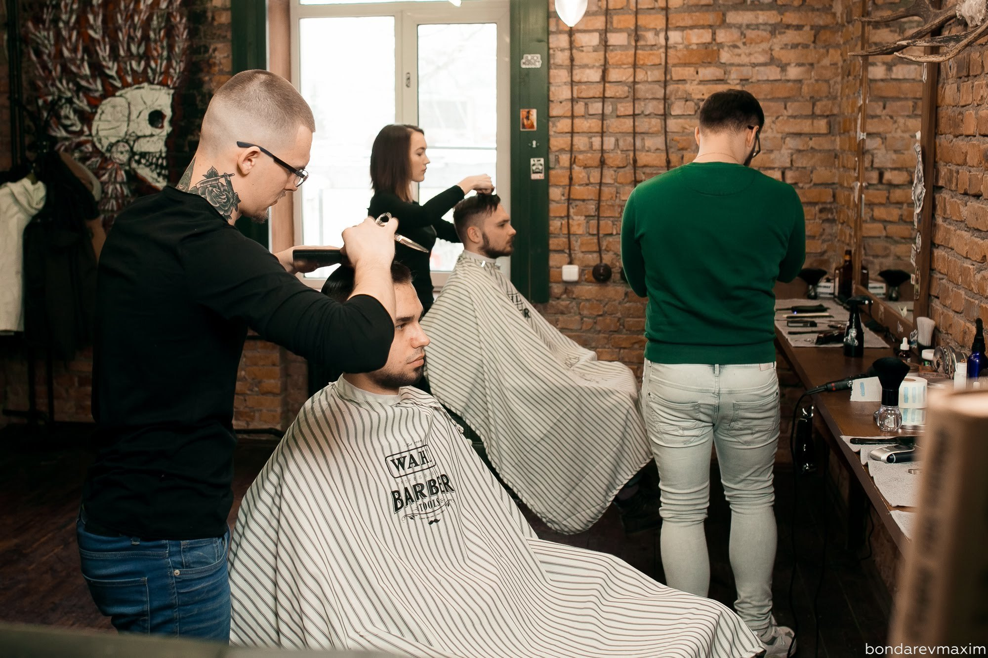 Тут стригут 27 02 2018. Максим Бондарев, коммерческий фотограф для бизнеса | Курск