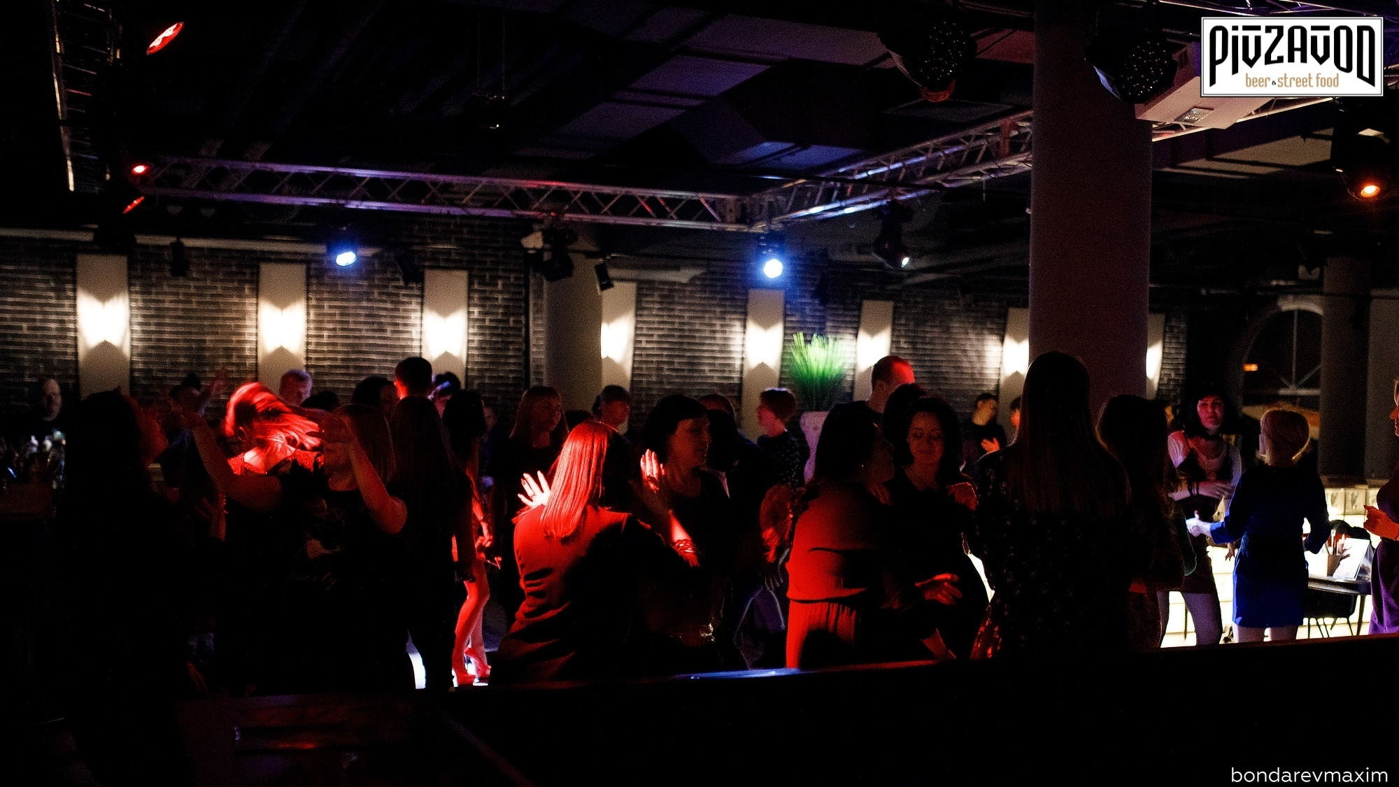 «PIVZAVOD» Пятница ___ 05 апреля. Максим Бондарев, коммерческий фотограф для бизнеса | Курск