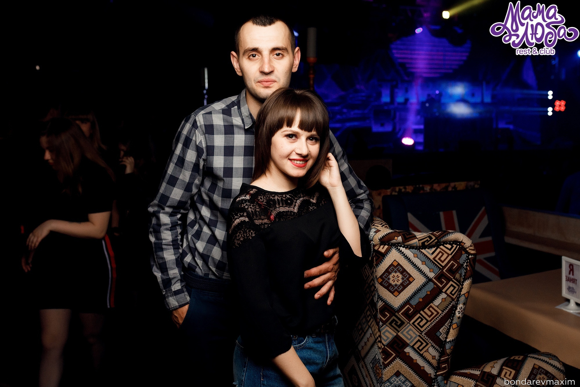 Мама Люба 13 Апреля___ «ТАНЦЫ В КЛУБЕ». Максим Бондарев, коммерческий фотограф для бизнеса | Курск