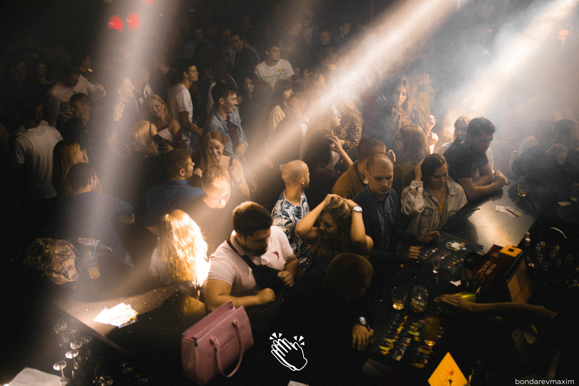 MAKE IT CLAP_ OLD TOWN ROAD. Максим Бондарев, коммерческий фотограф для бизнеса | Курск