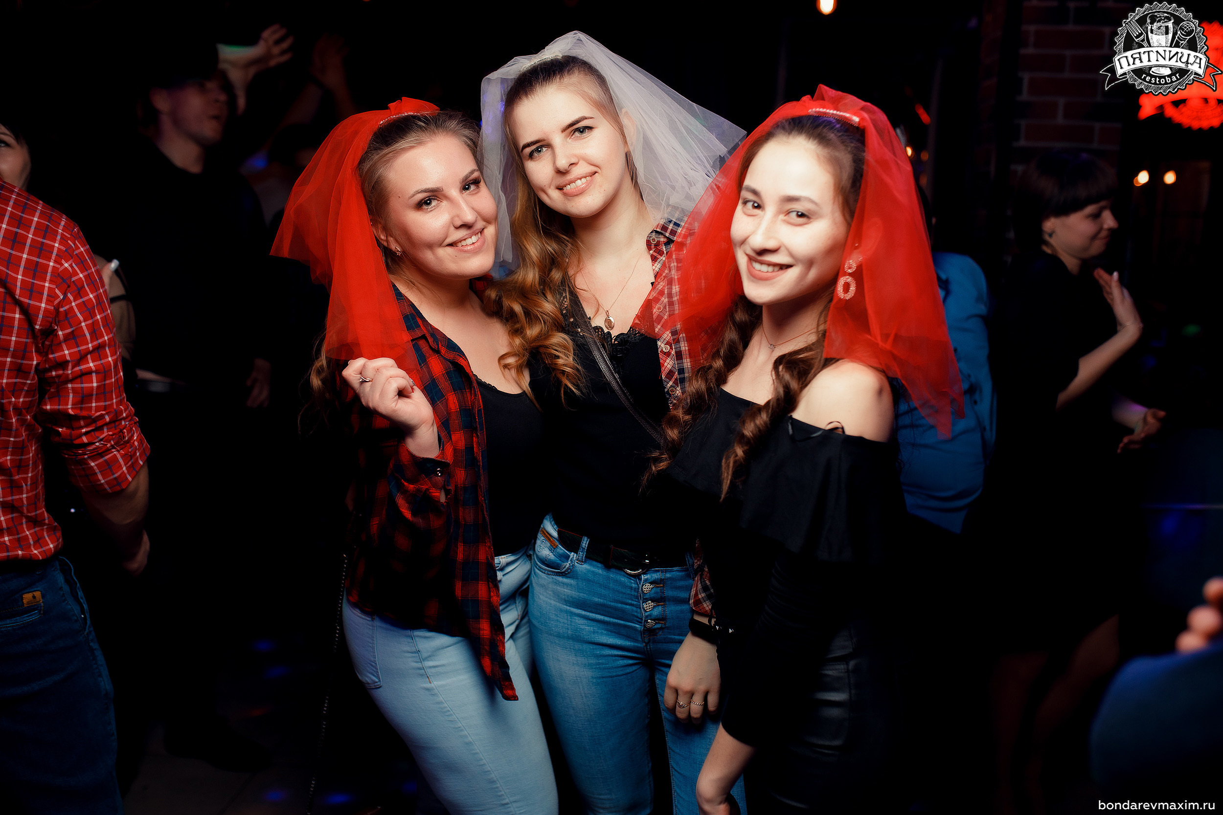 РЕСТОБАР ПЯТНИЦА 01 02 2020. Максим Бондарев, коммерческий фотограф для бизнеса | Курск