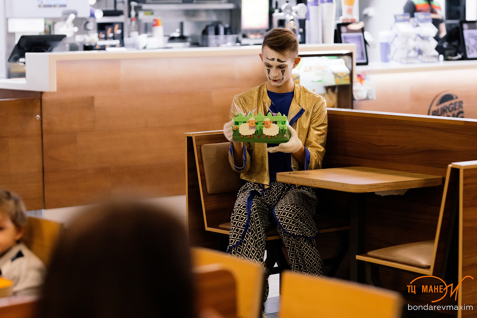 ТЦ Манеж. Максим Бондарев, коммерческий фотограф для бизнеса | Курск