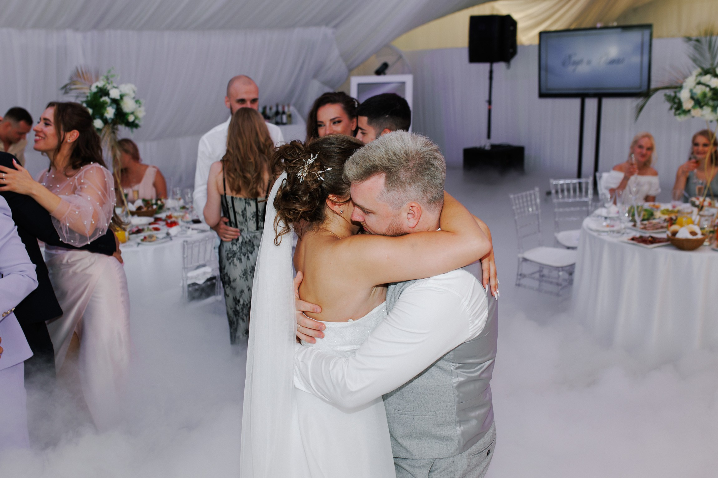 Свадебная фотосессия на финском заливе. Свадебный фотограф СПБ