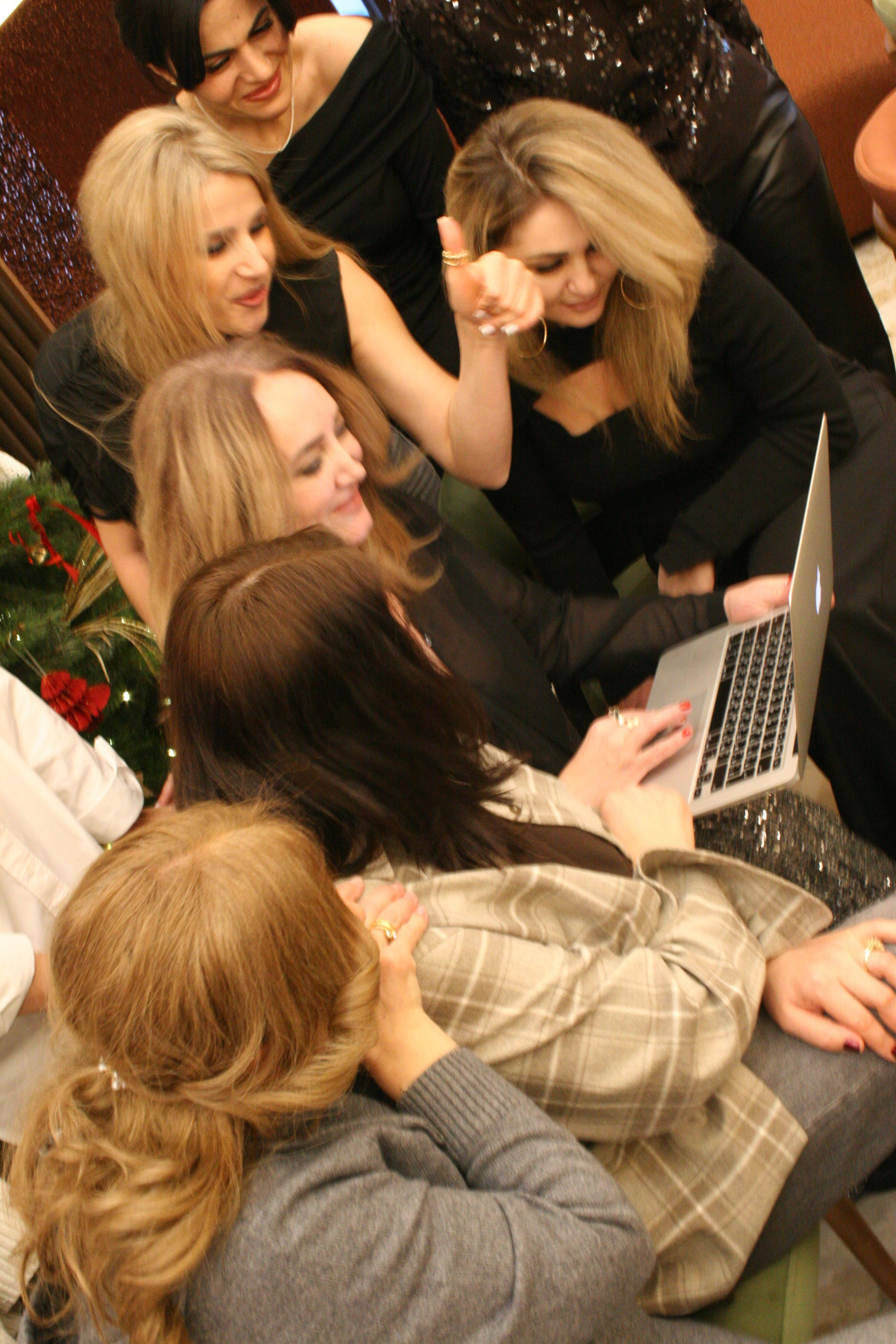 Антистресс Девичник в Агора Лофт. Креативный фотограф