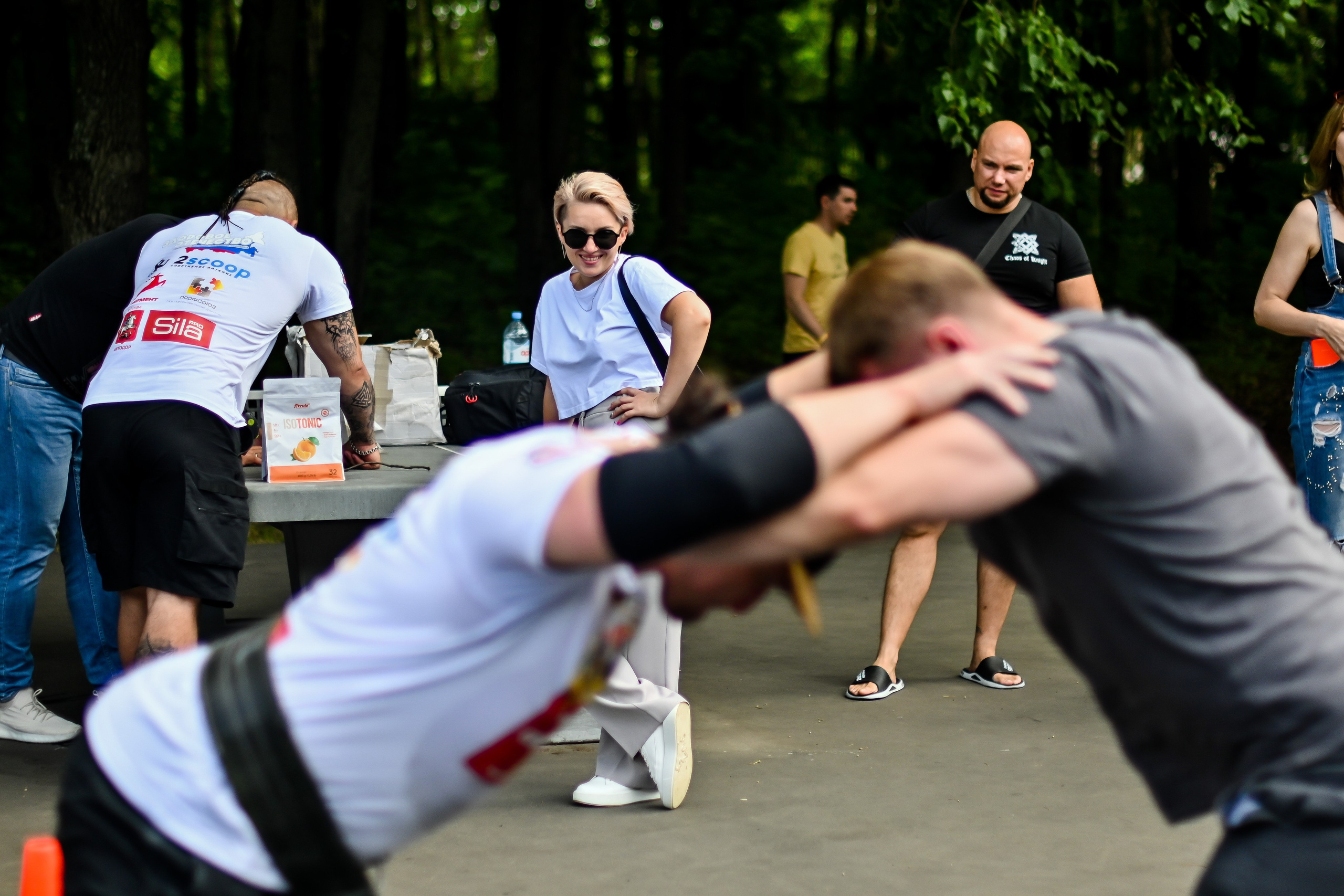 СТРОНГ. Фотограф для бизнесконтента, репортажей и семейного альбома в Москве