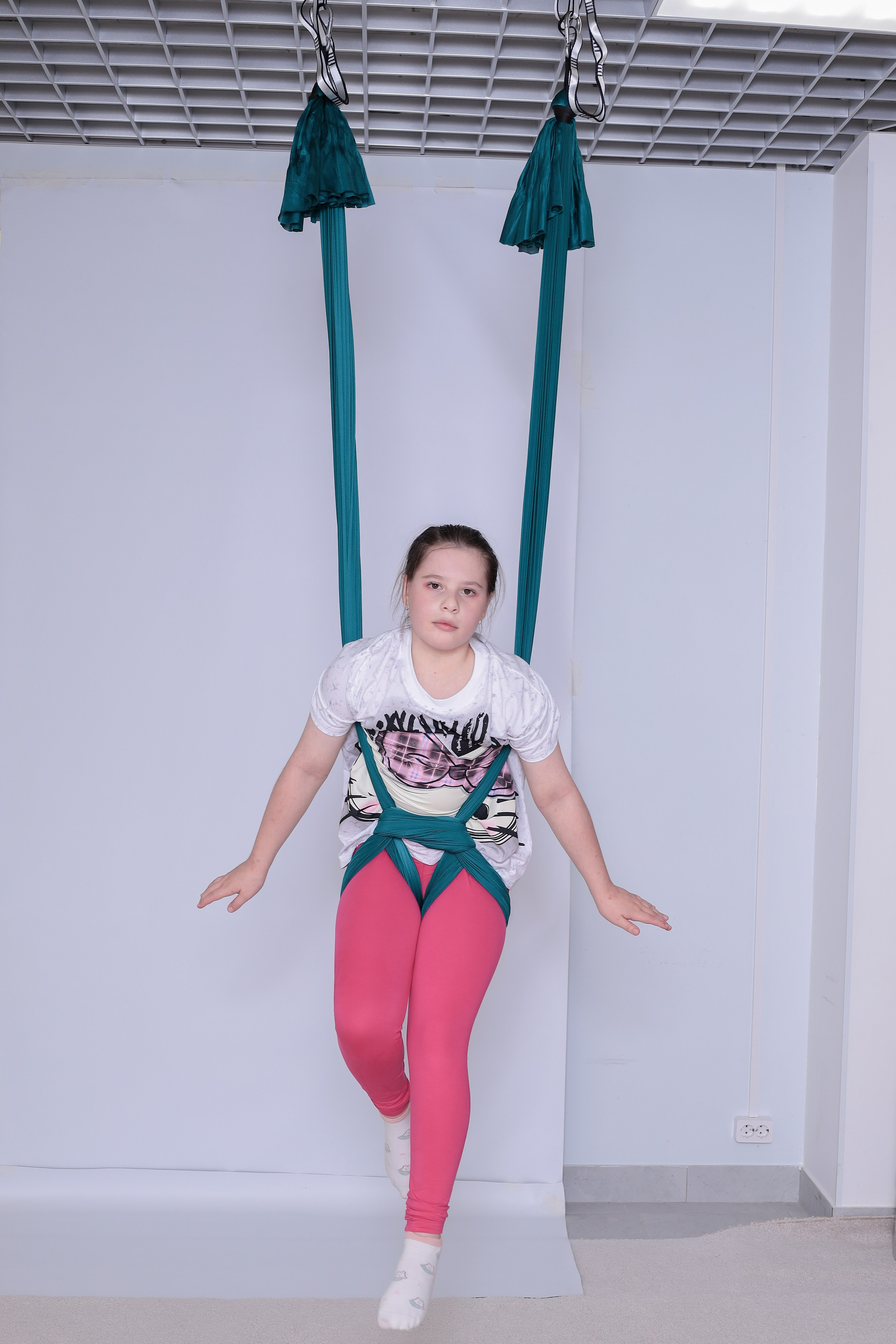 Детская аэройога. Фотограф Надршина Лилия