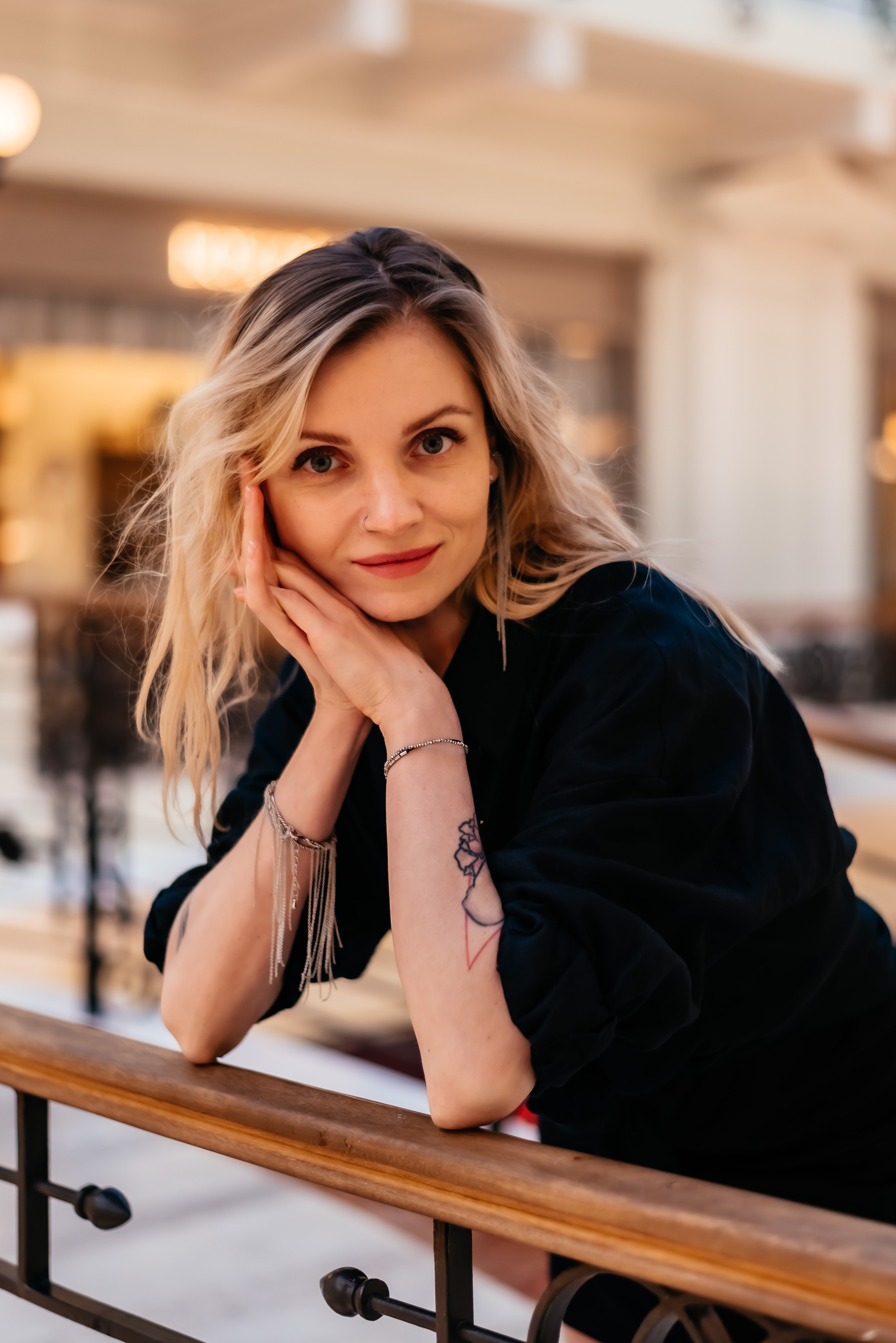 Женский портрет. Фотограф Белград фото для бизнеса, предметная съемка, мероприятий