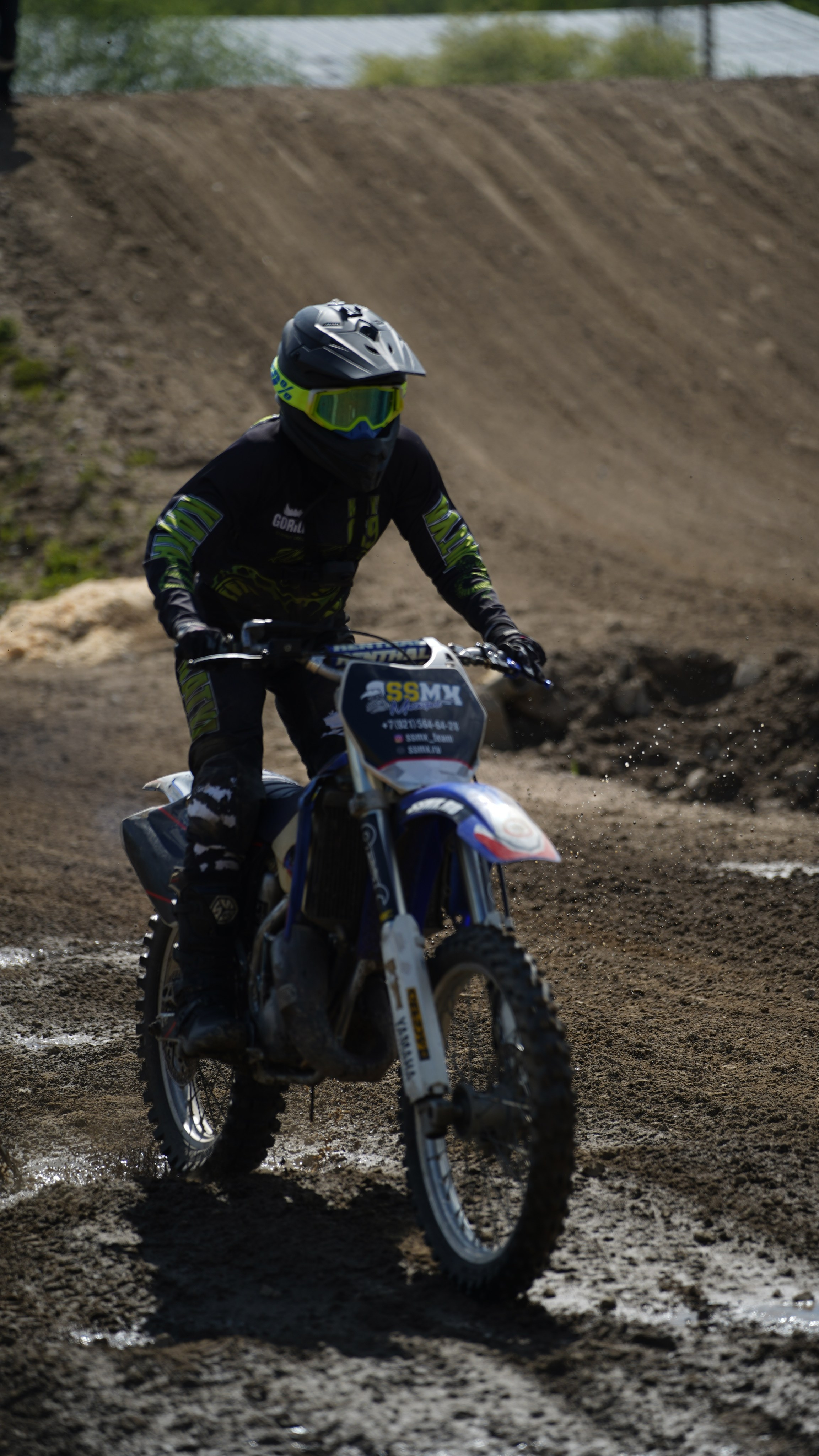 Катя Ли. Графический дизайнер Илья Левченко