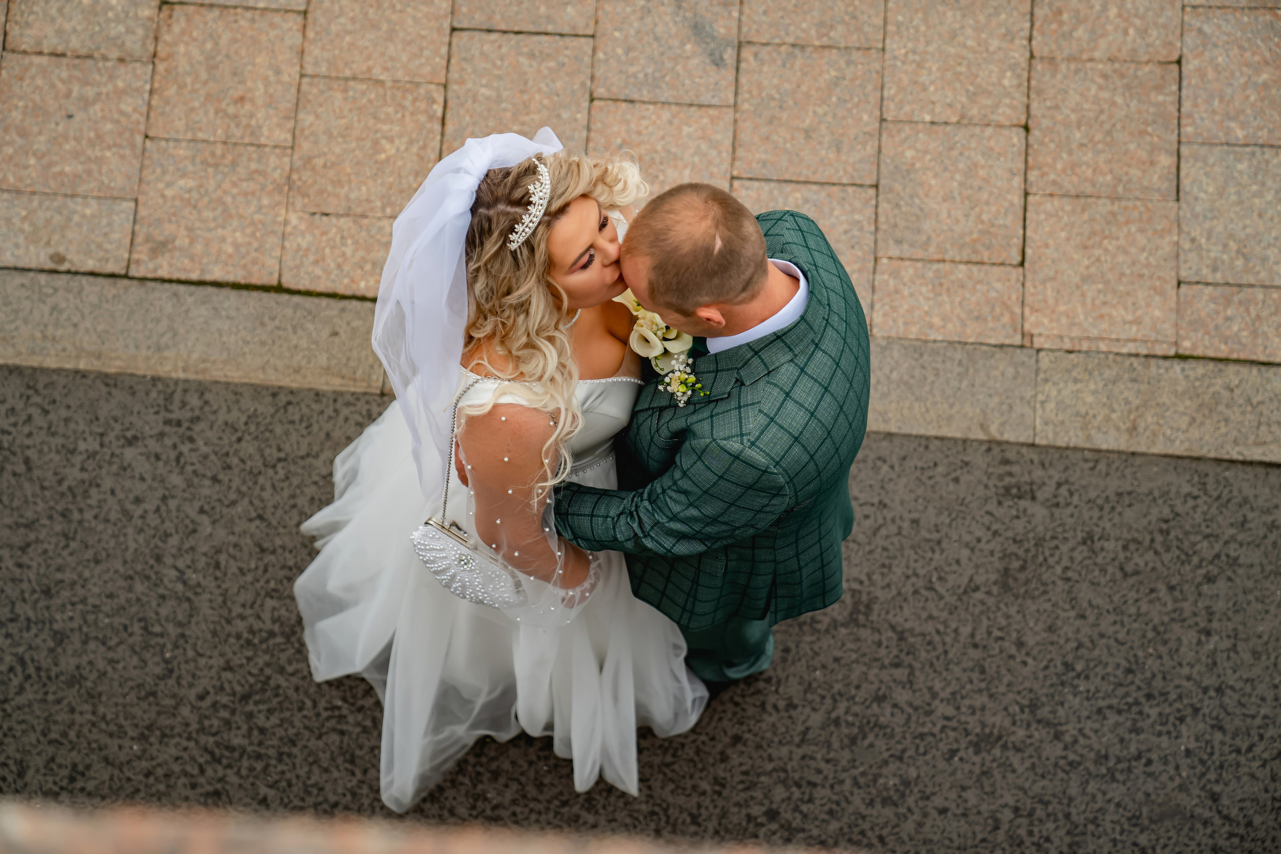 Осенняя Свадьба 2024. Занимаюсь профессиональной фотографией и живу рядом с Байкалом. Работаю в разных жанрах