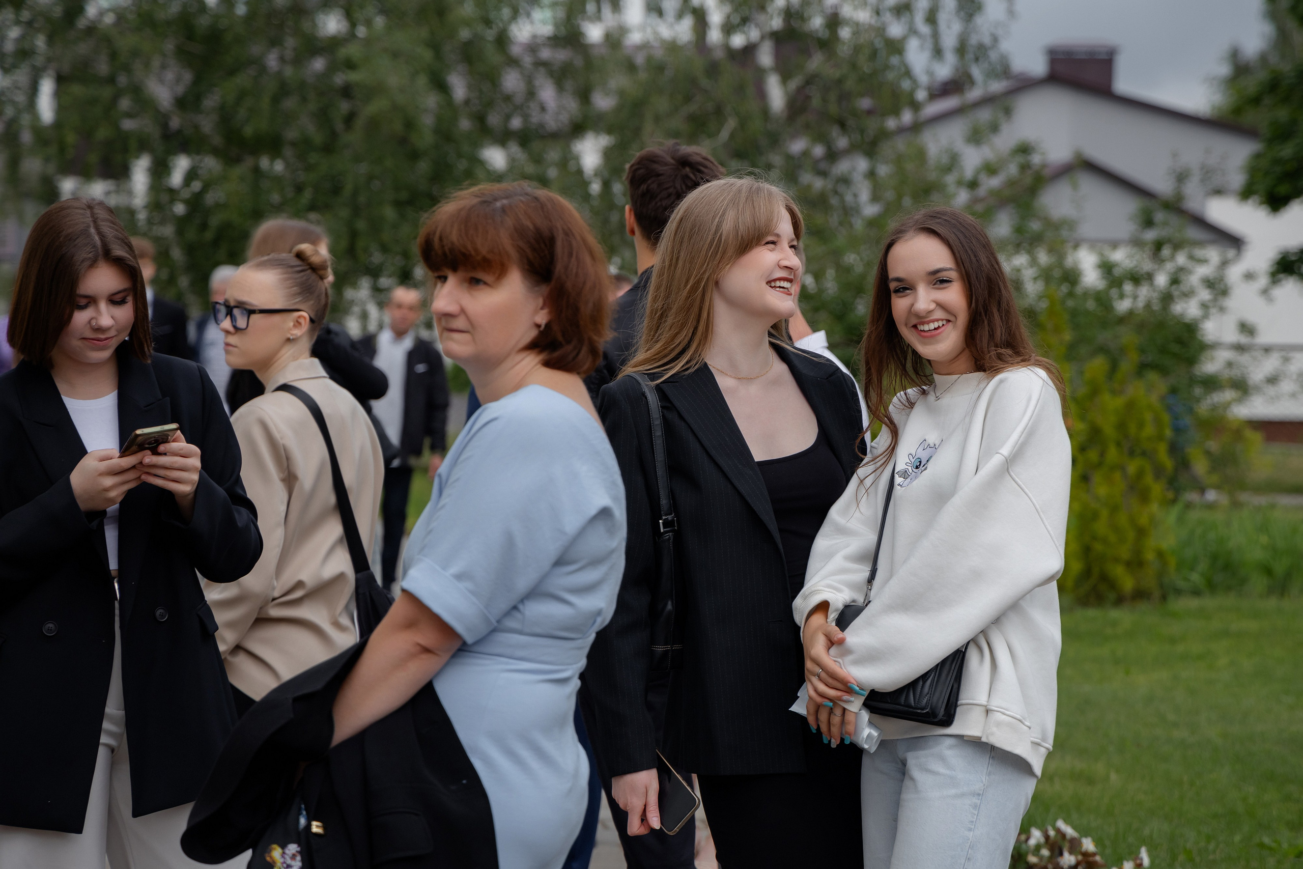 Школьный выпускной 2024 год в Соколе (Минск). Свадебный фотограф в Минске/Беларуси Сергей Спиридонов