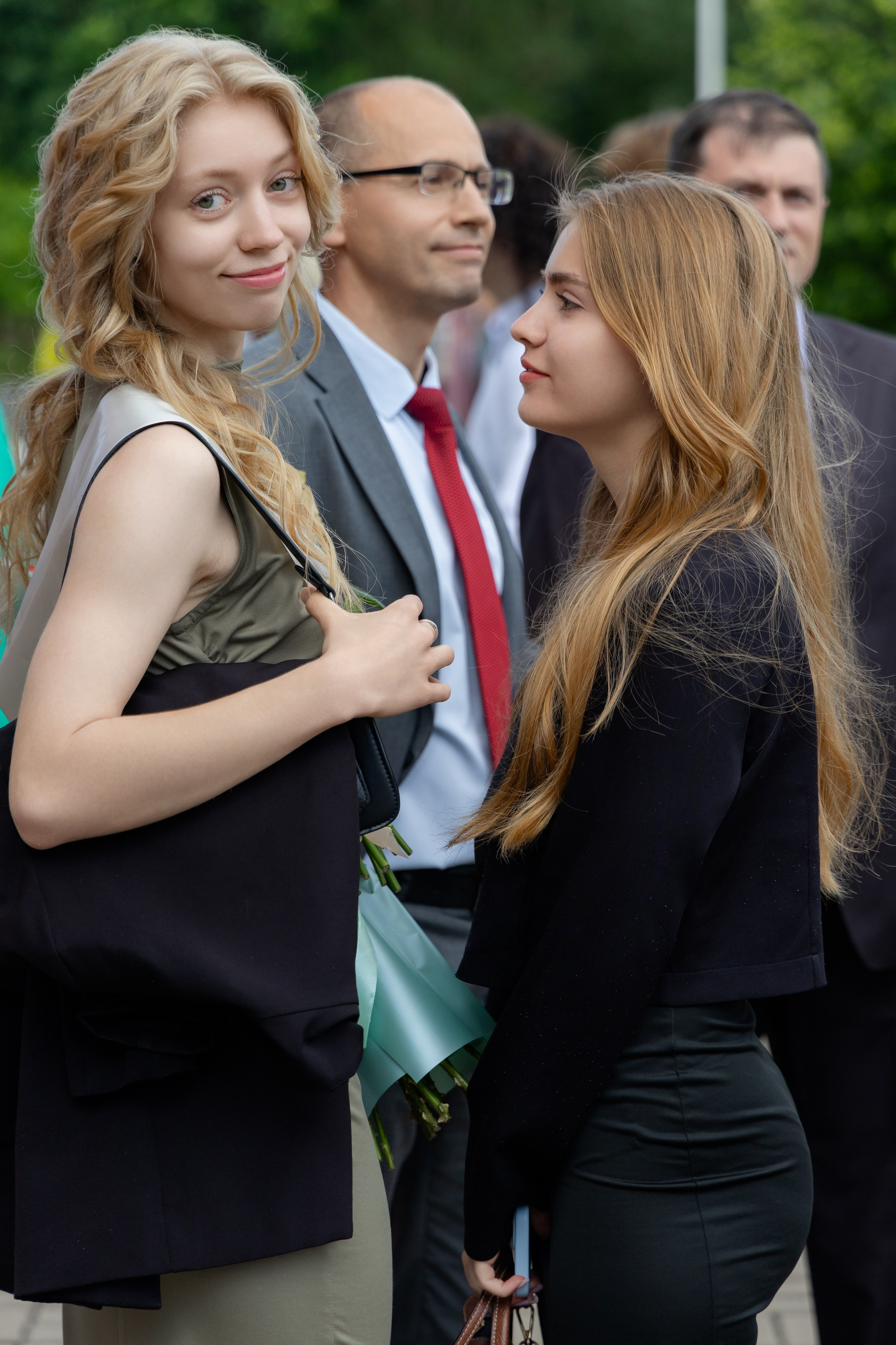 Школьный выпускной 2025 год в Минске, Беларуси. Свадебный фотограф в Минске/Беларуси Сергей Спиридонов