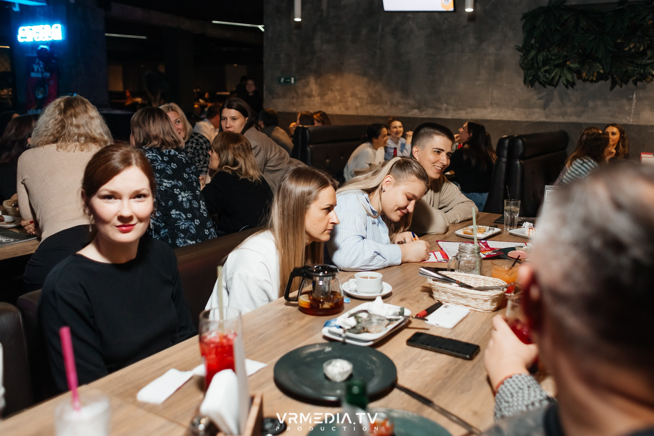 WoW QuiZ в баре «Друзья»