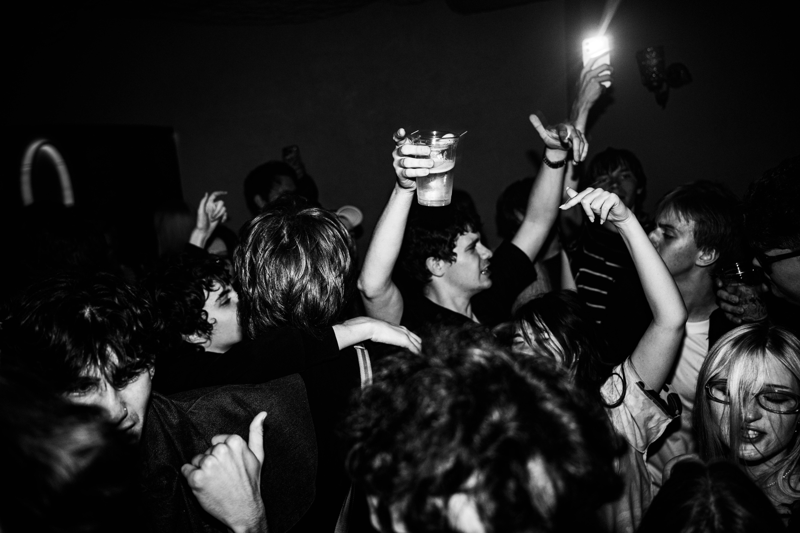 ПАНКУША & FRIENDS 24.07.2026. Коммерческий и художественный фотограф и видеограф в Москве Арсений Тургенев
