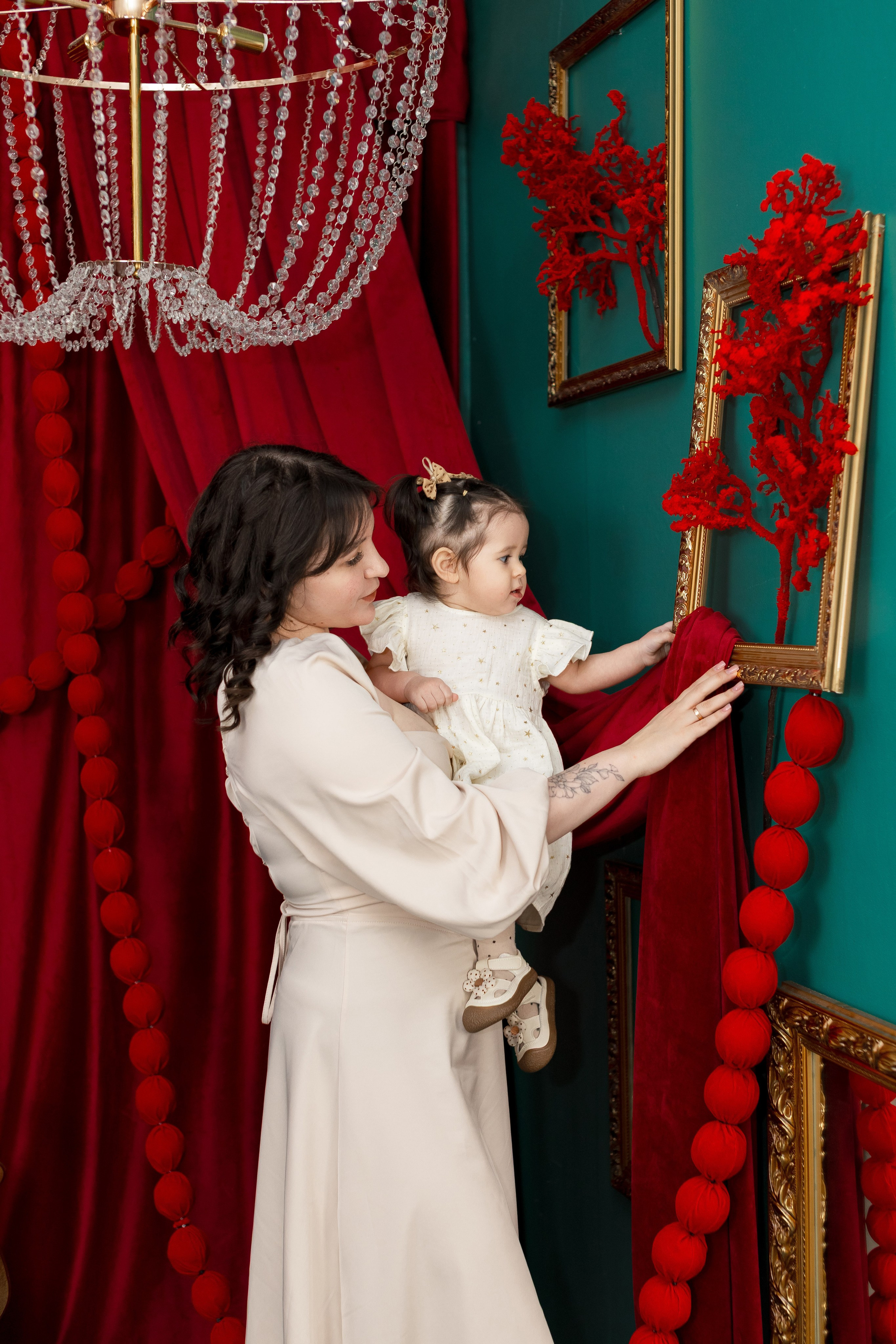 Ксения с малышкой. Свадебный и семейный фотограф в Каспийске Алёна Нурмагомедова