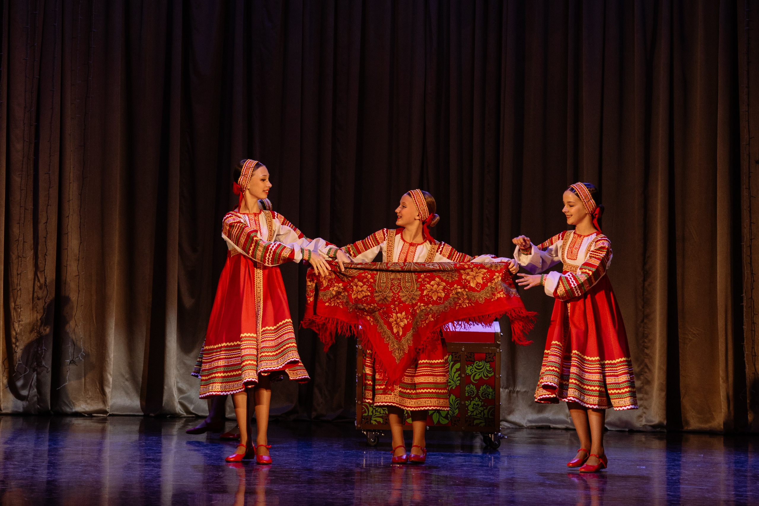 Сибирские узоры ДК Ефремова. Фотограф Юлия Мальцева