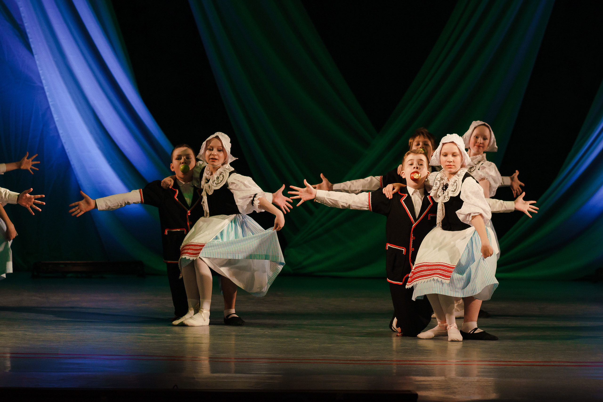 Концерт ансамбля «Улыбка». Репортажный фотограф Сергей Сажин г. Ярославль