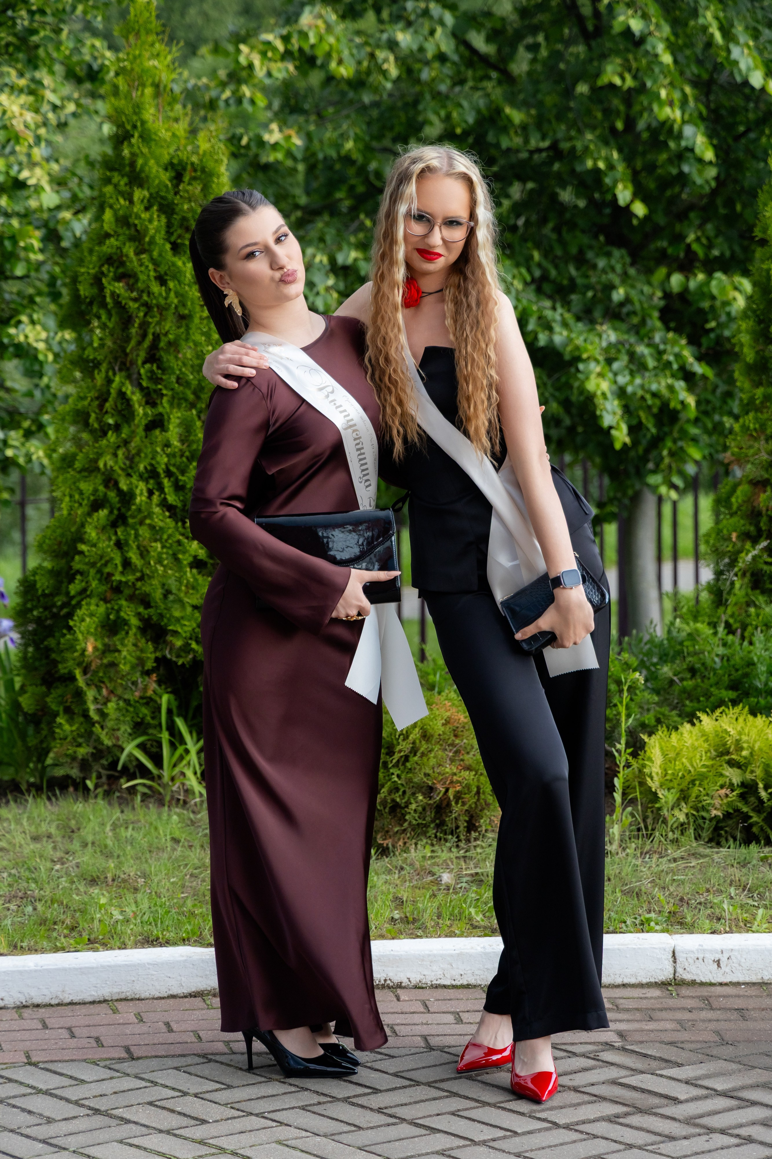 Школьный выпускной 2025 год в Минске, Беларуси. Свадебный фотограф в Минске/Беларуси Сергей Спиридонов