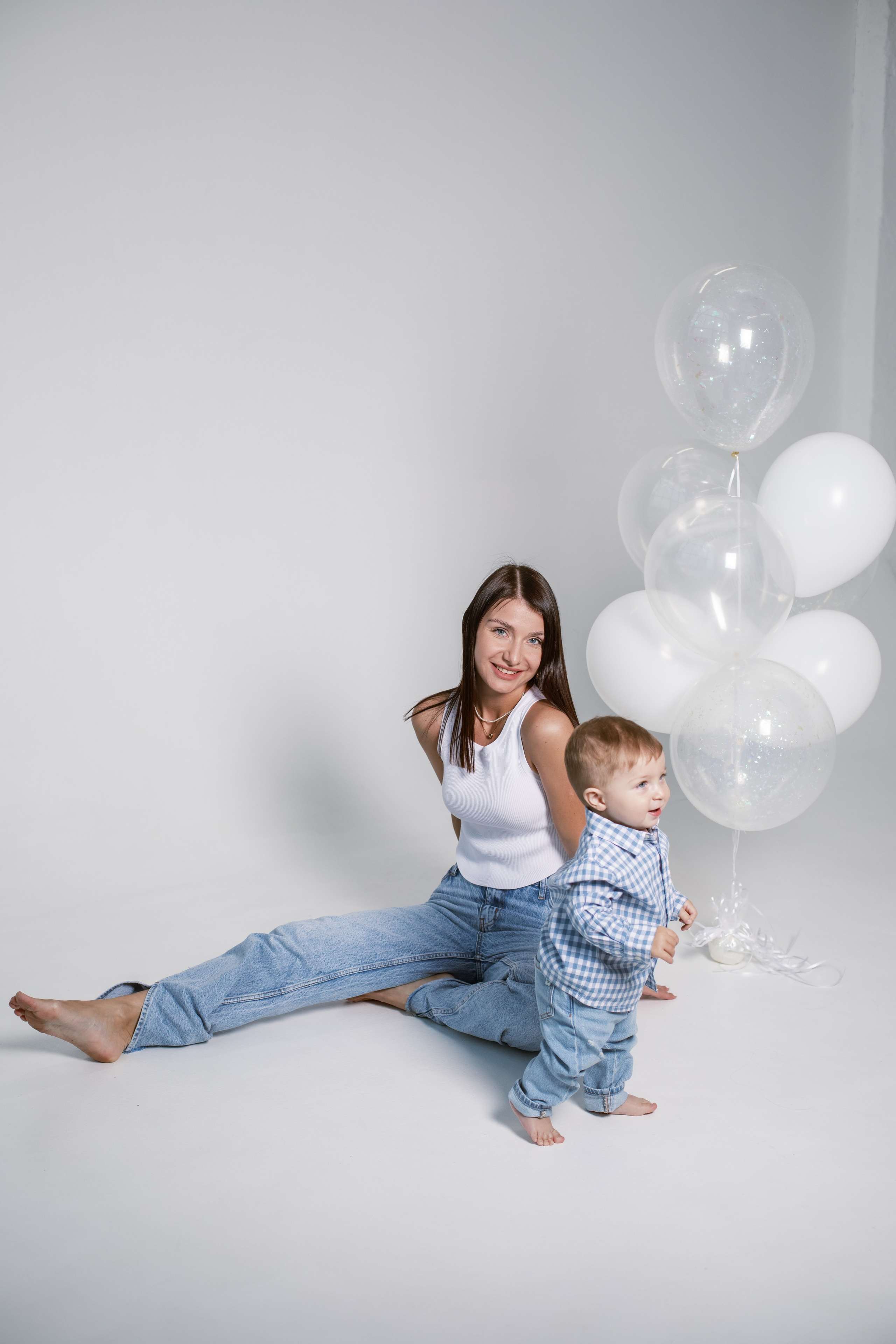 Маша, Арина, Артем. Главная