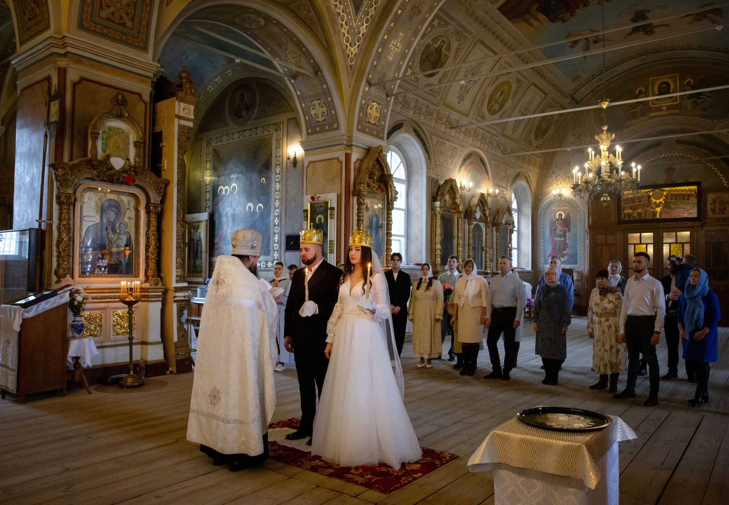 Венчание Дмитрий и Елена Воскресенский храм. Семейный и детский фотограф Анна Петракова