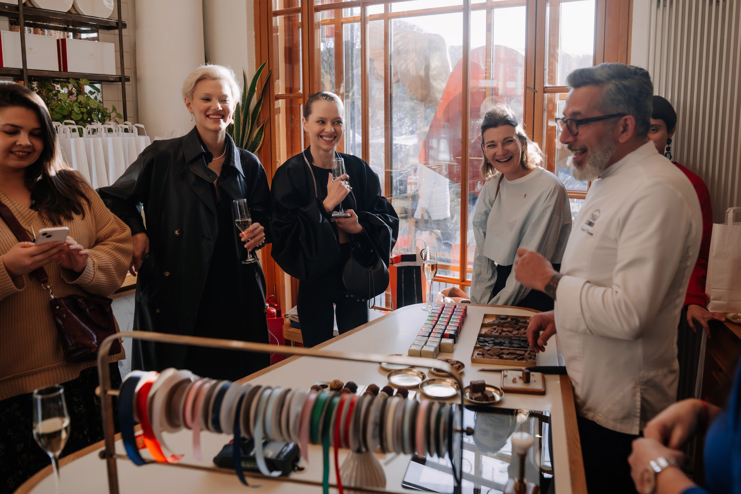 Презентация конфет Счастье. Night2Day Санкт-Петербург