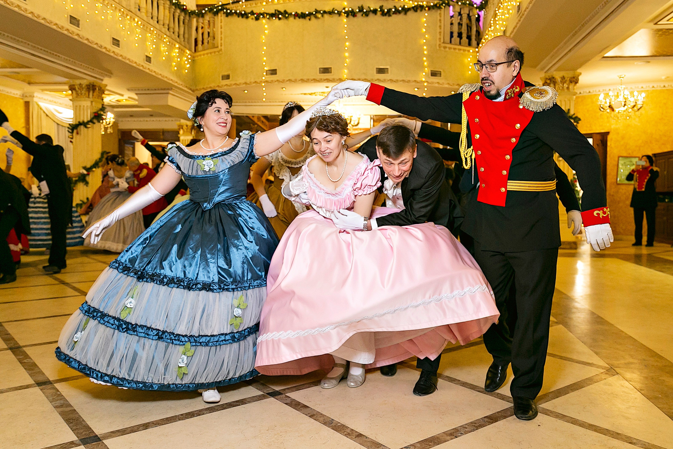 Рождественский бал школы исторического танца «Отражение». Фотограф в Новосибирске Сергей Белов