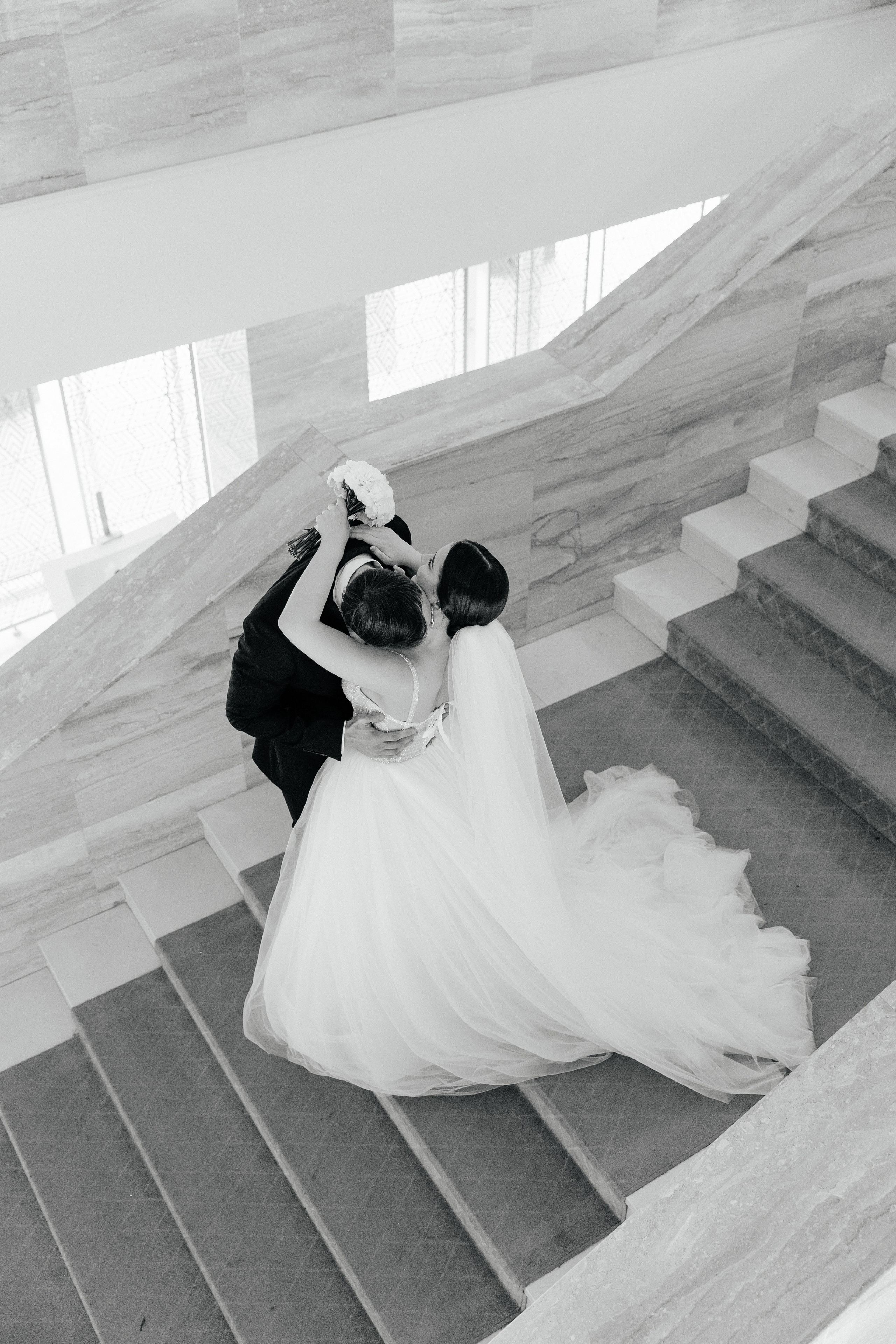 Свадебная фотосъемка росписи и свадебная фотосессия в Архангельском. Свадебный фотограф в Москве Полина Лелетко