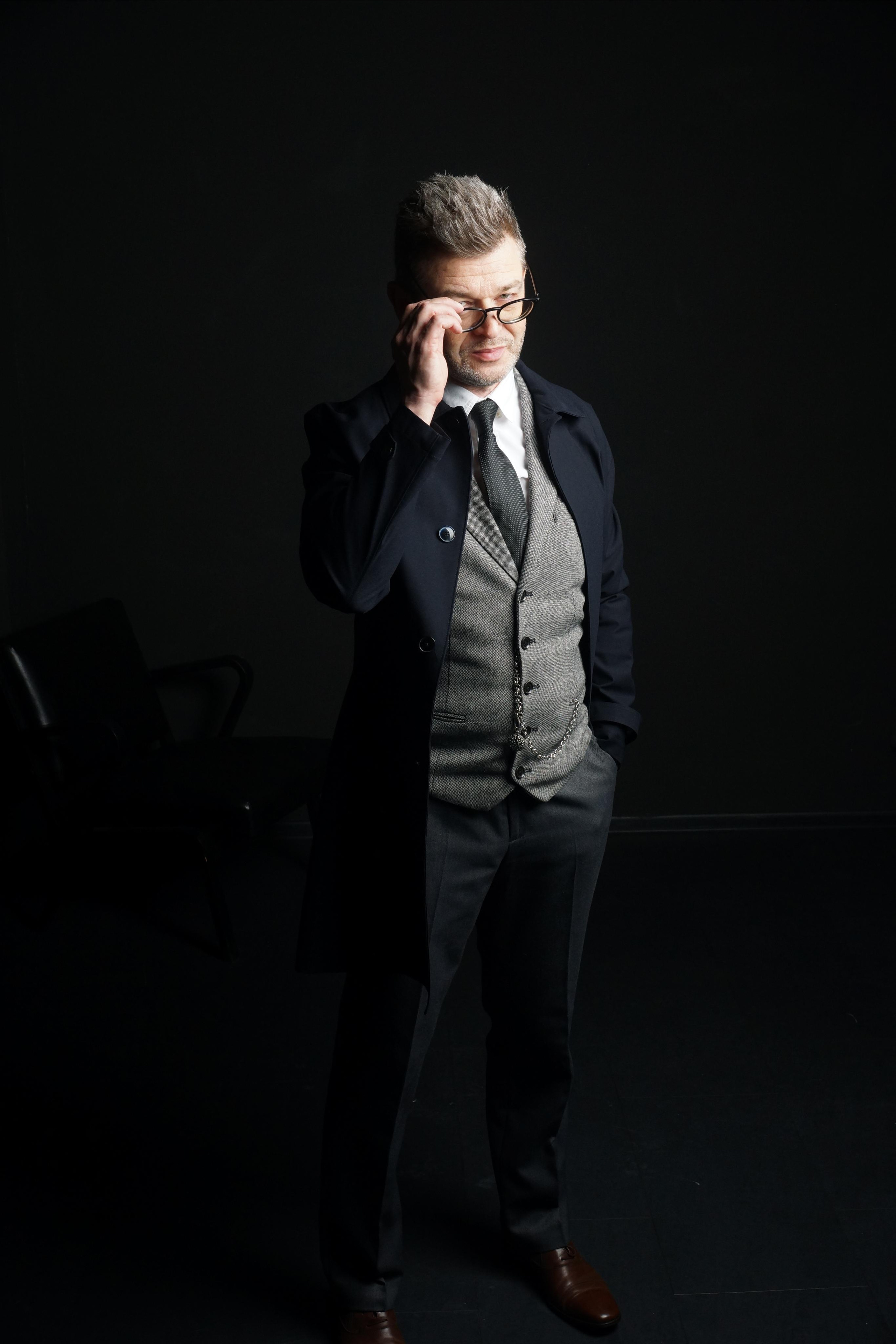 Мужской портреты в стиле Острых козырьков. Strona internetowa fotografki Elly Tev