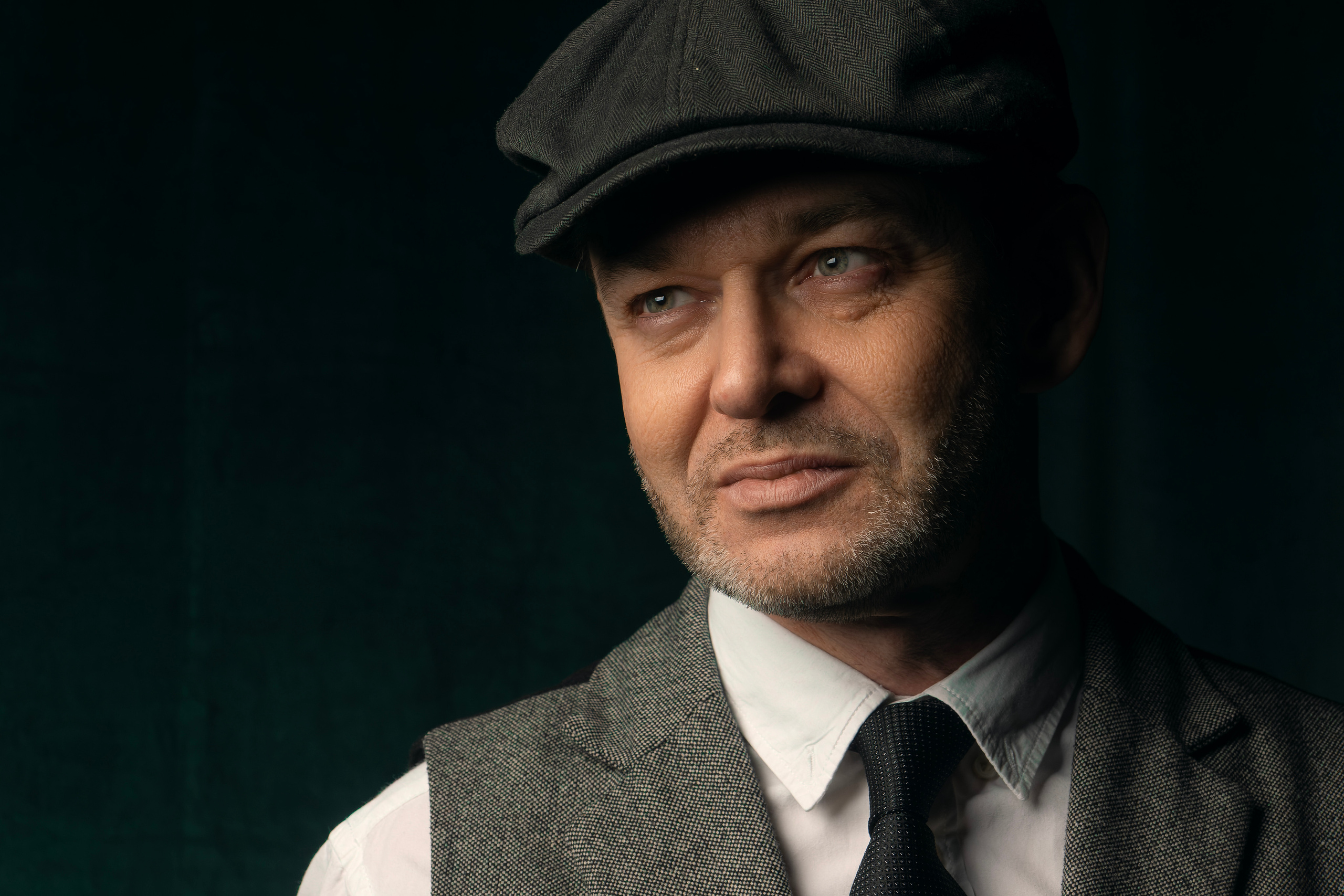 Мужской портреты в стиле Острых козырьков. Strona internetowa fotografki Elly Tev