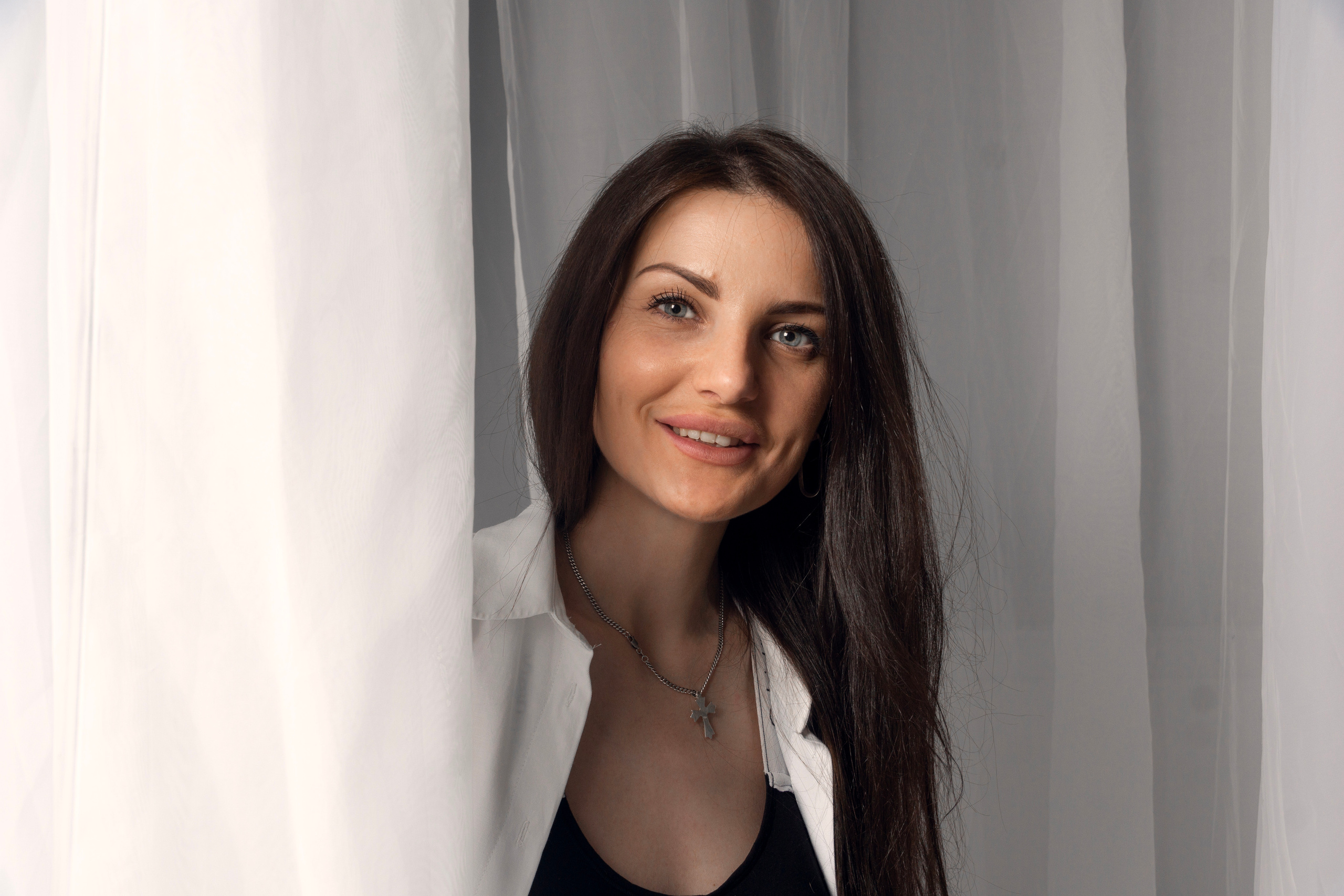 Портреты очаровательной Юлии. Strona internetowa fotografki Elly Tev