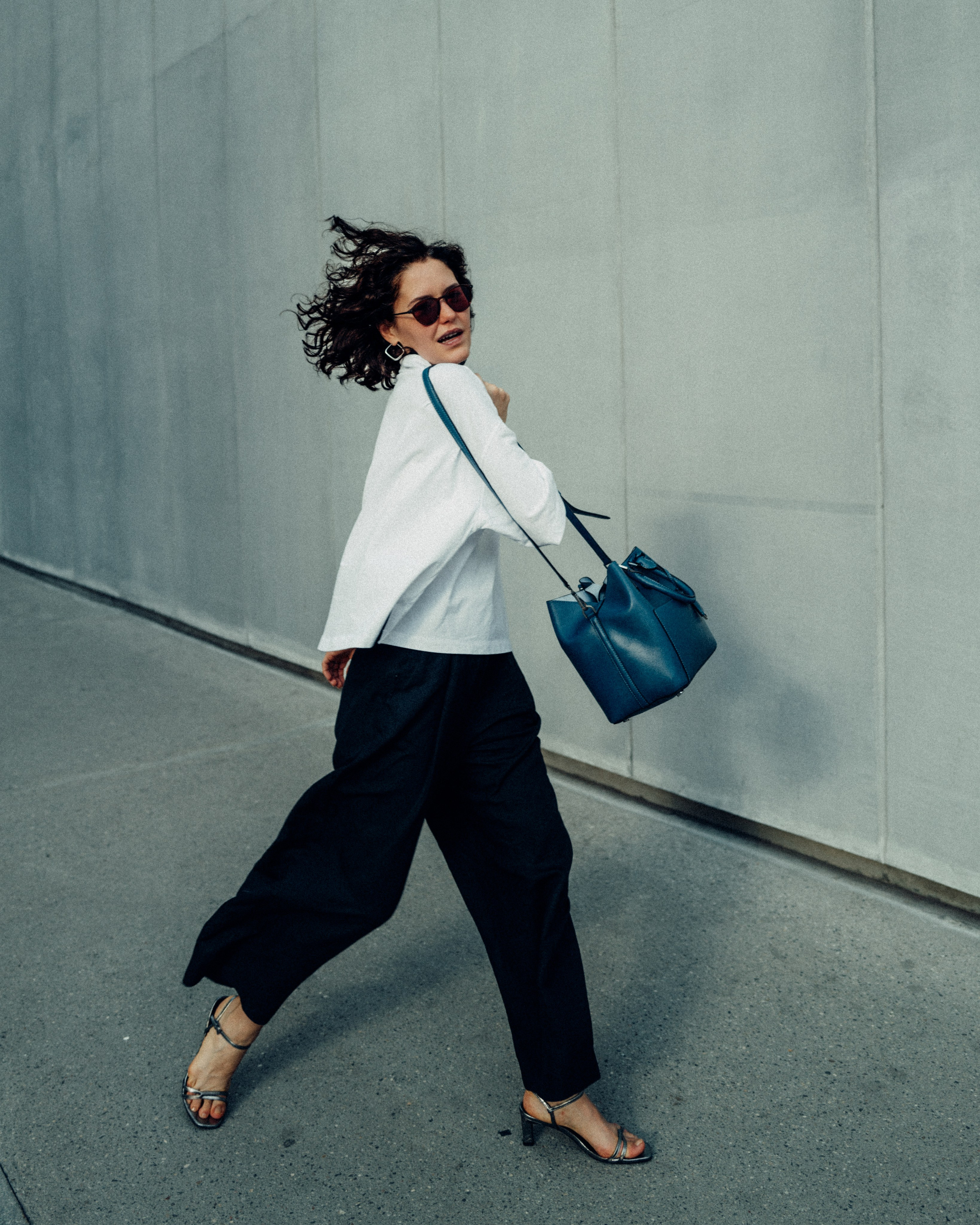 Portrait. Если ты на Земле — звони