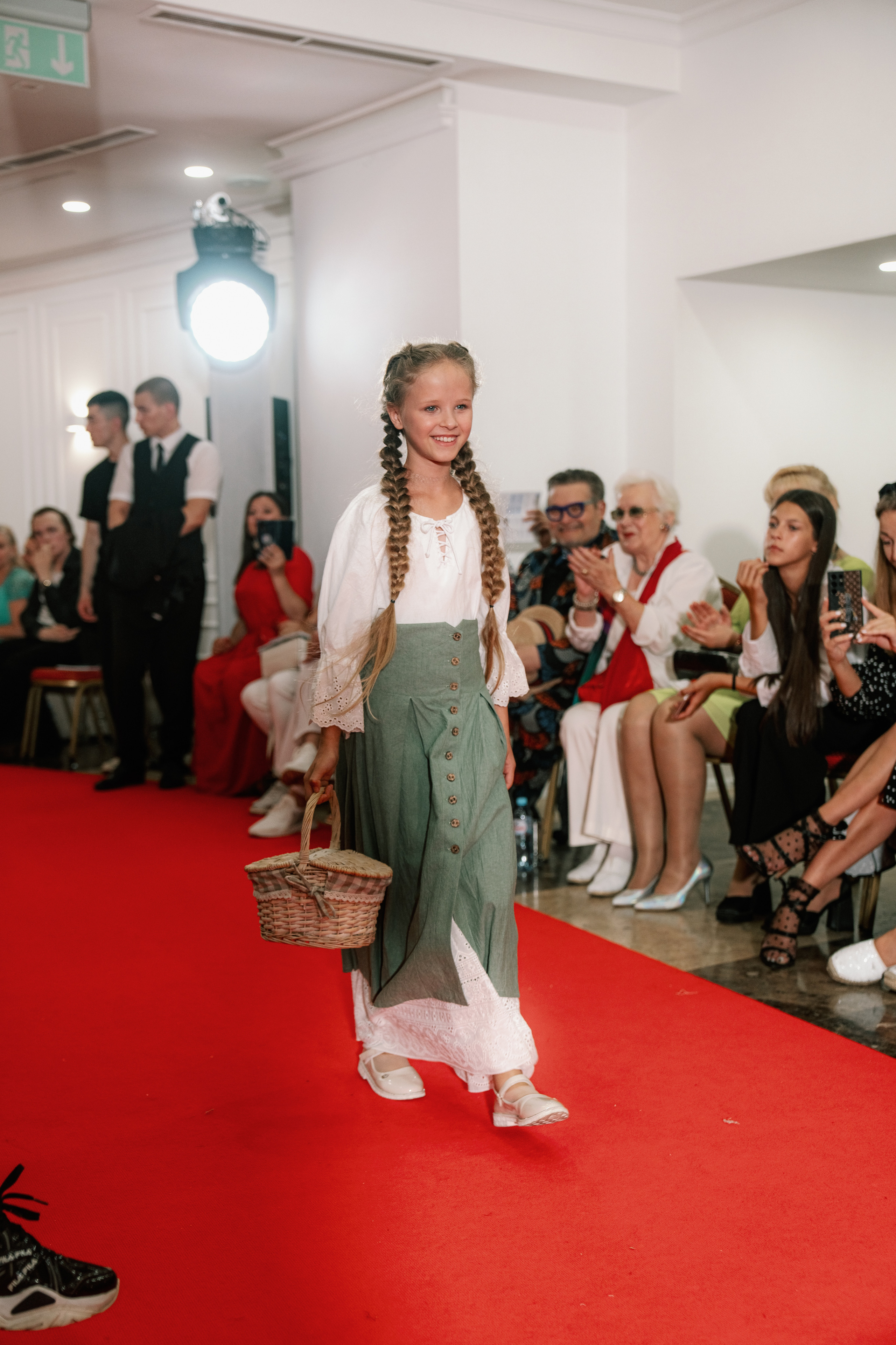 Открытие модного дома MaryWay в Москве. Костя Жуков — фотограф в Москве