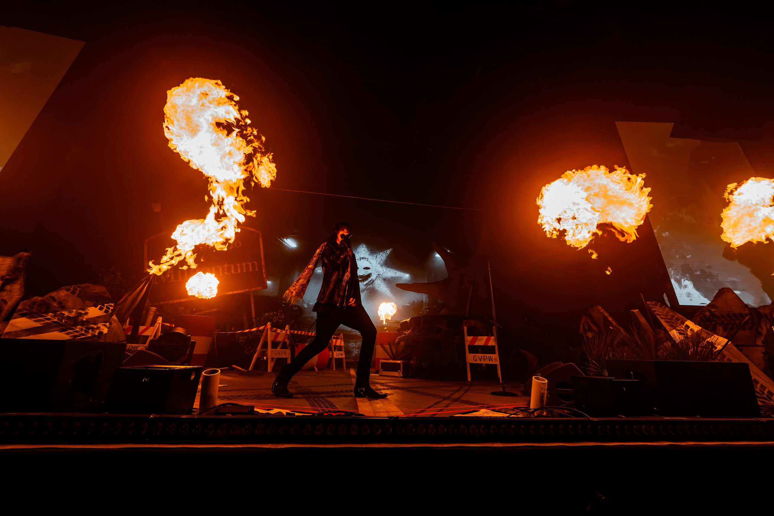 Тёмный принц в клубе TAU 22.03.2026. Репортажный фотограф и видеограф в Москве