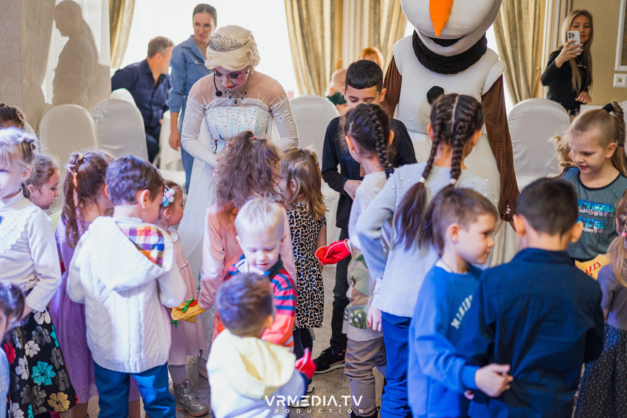 ХОЛОДНОЕ СЕРДЦЕ в ресторане «Империя»