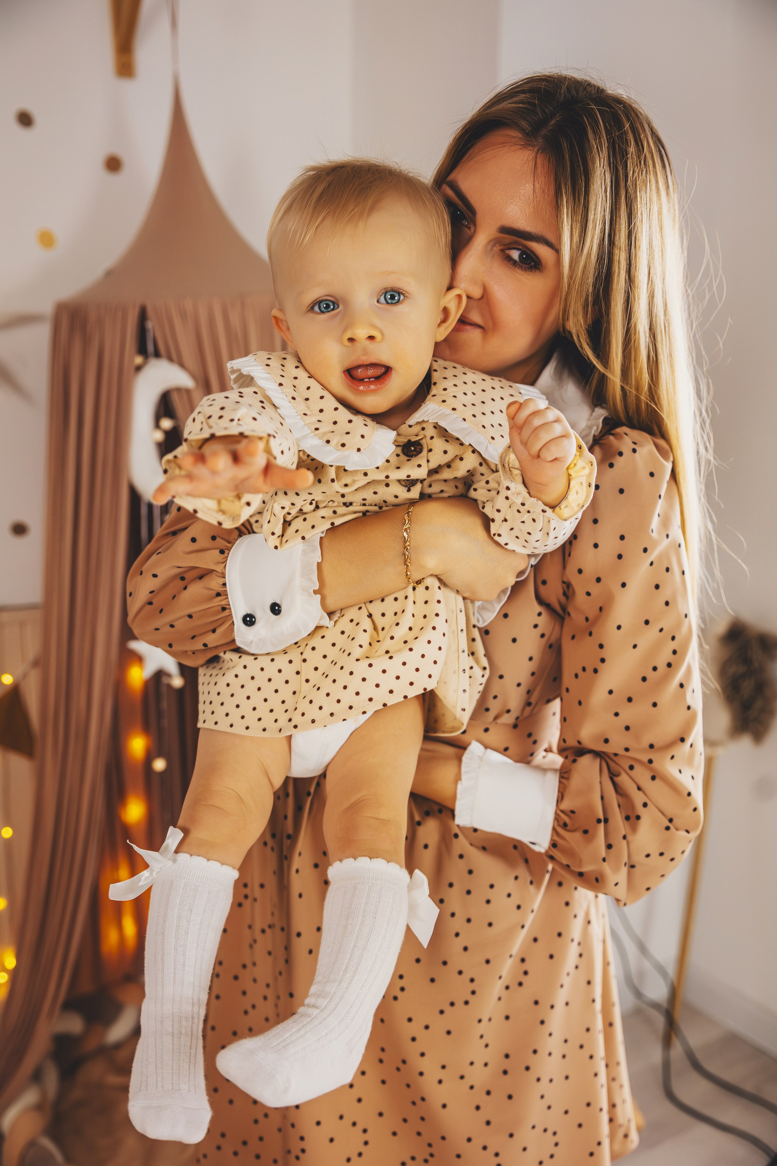 Фотосессия малыша на годик в студии. Семейный и женский фотограф в Москве Надежда Воробьева