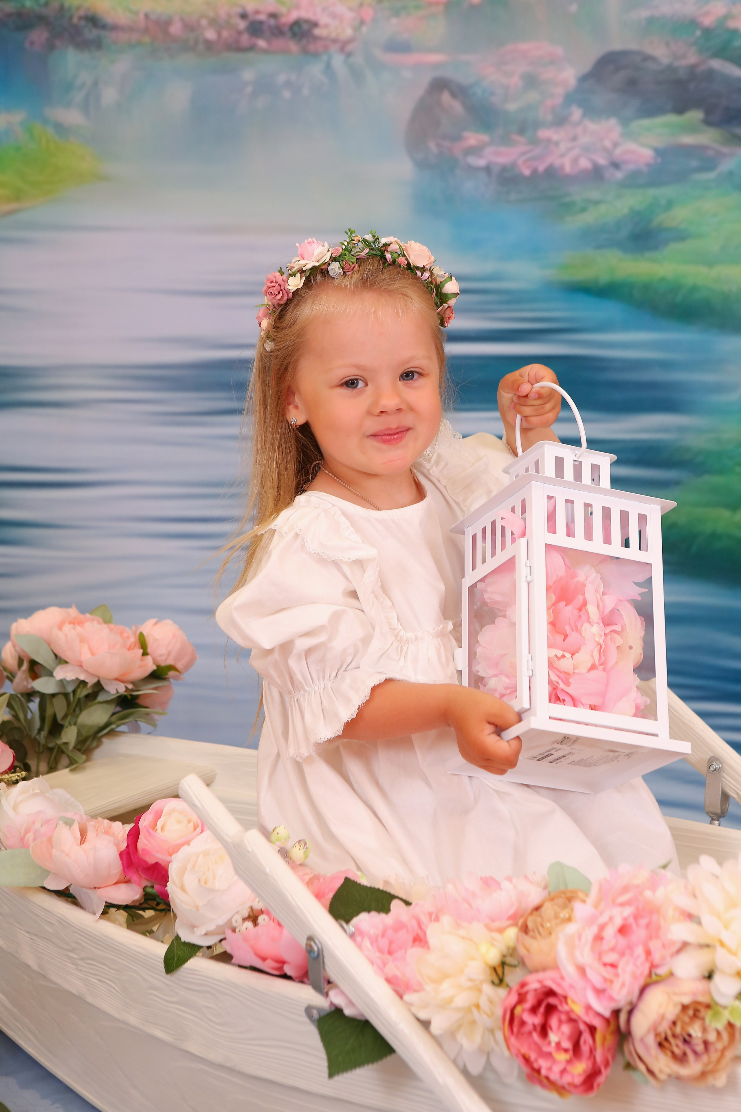 Цветочная лодка. Студия детской и семейной фотографии 12кадров