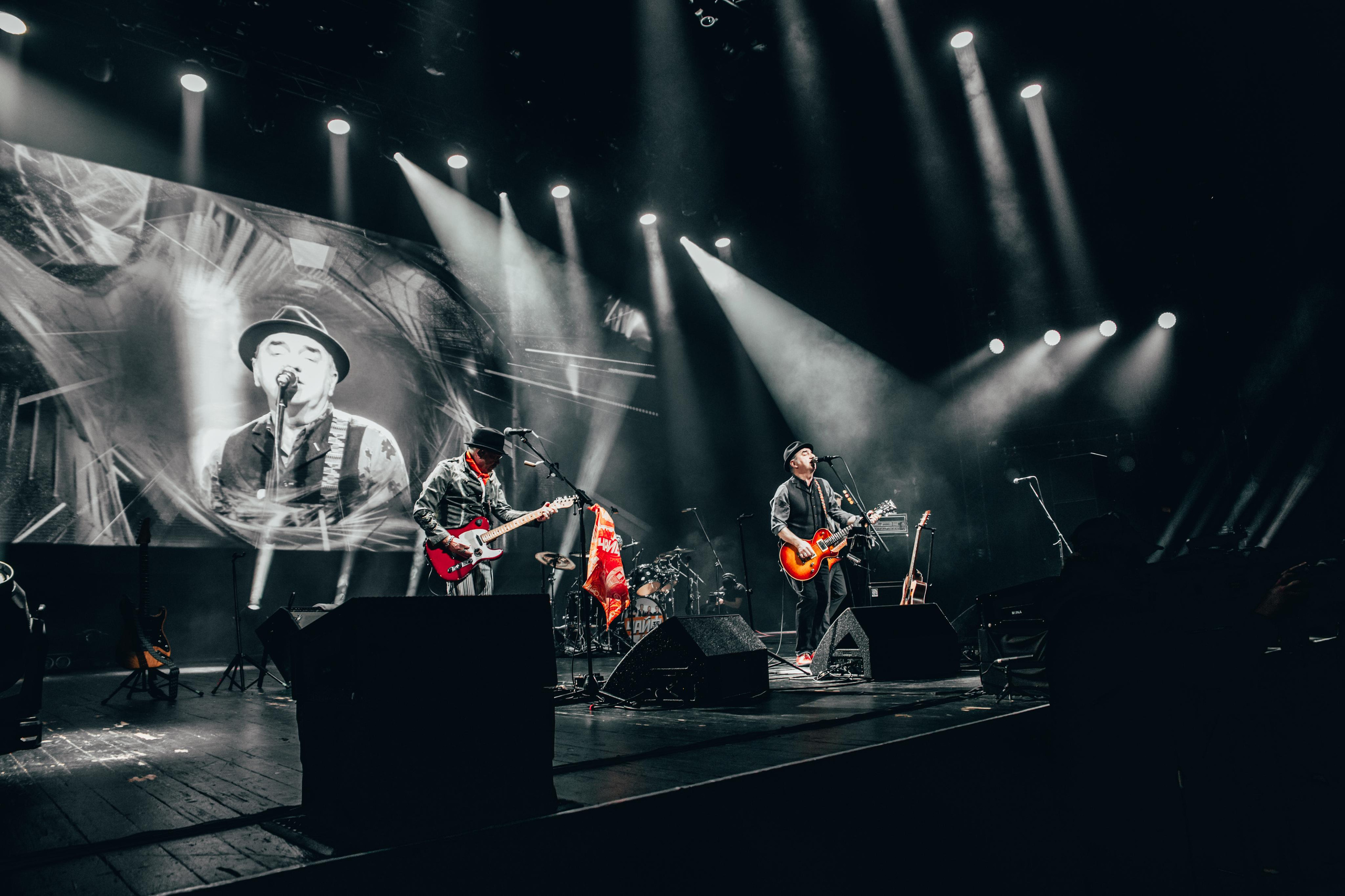 Чайф, Crocus City Hall. Фотограф Ольга Махалова — Санкт-Петербург, Москва, Нижний Новгород
