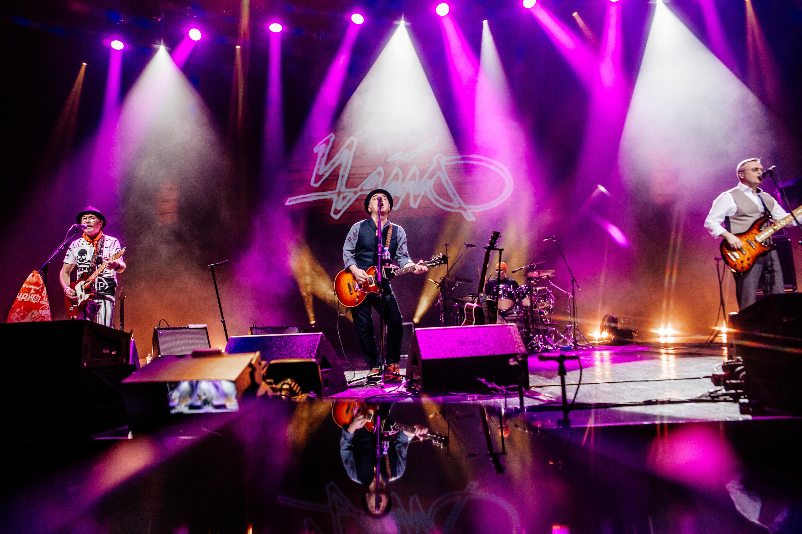 Чайф, Crocus City Hall. Фотограф Ольга Махалова — Санкт-Петербург, Москва, Нижний Новгород