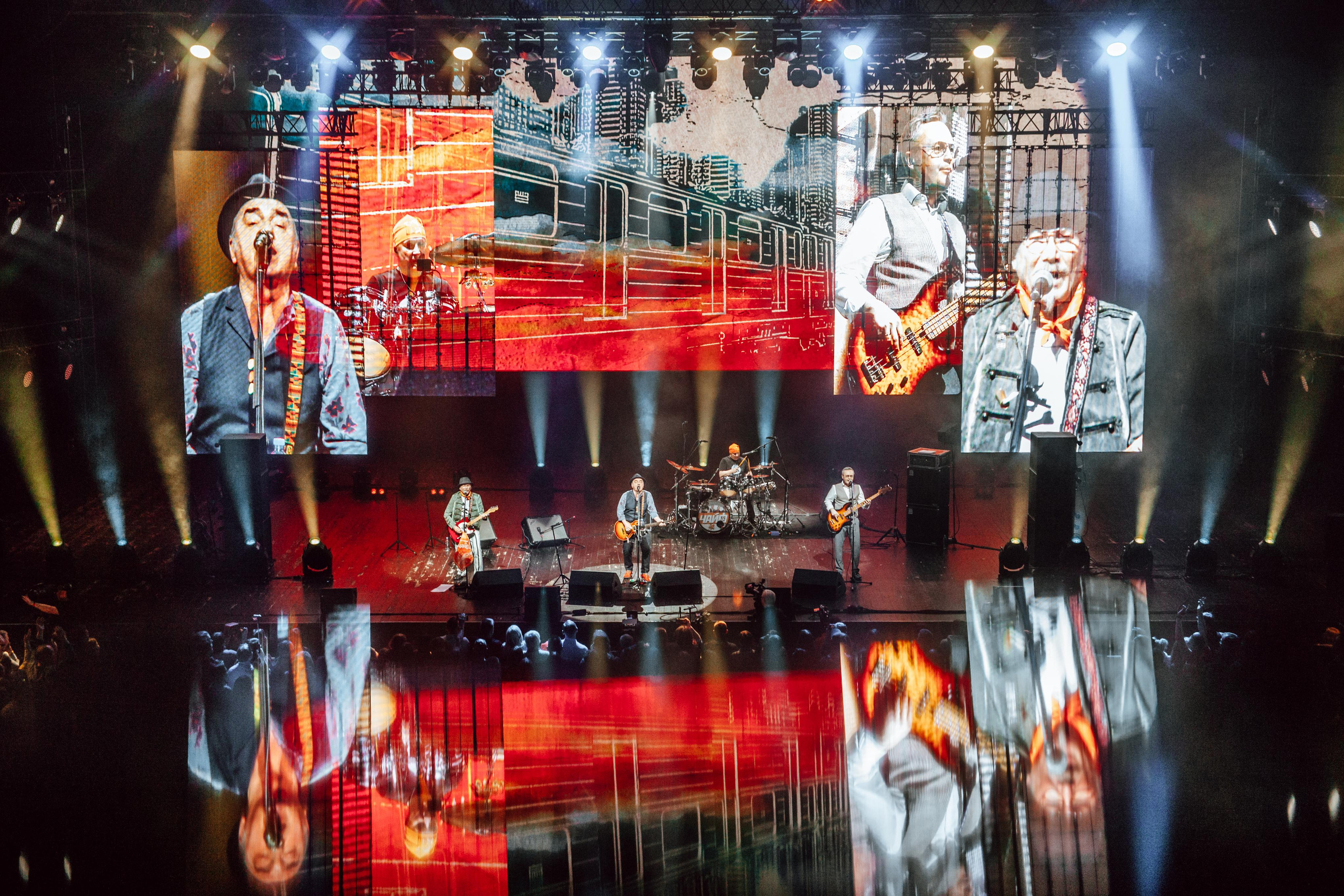 Чайф, Crocus City Hall. Фотограф Ольга Махалова — Санкт-Петербург, Москва, Нижний Новгород