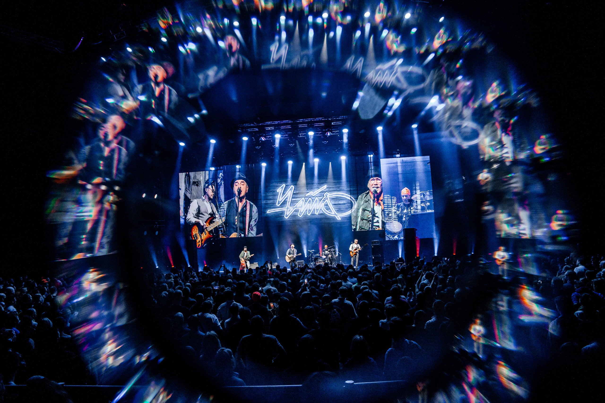 Чайф, Crocus City Hall. Фотограф Ольга Махалова — Санкт-Петербург, Москва, Нижний Новгород